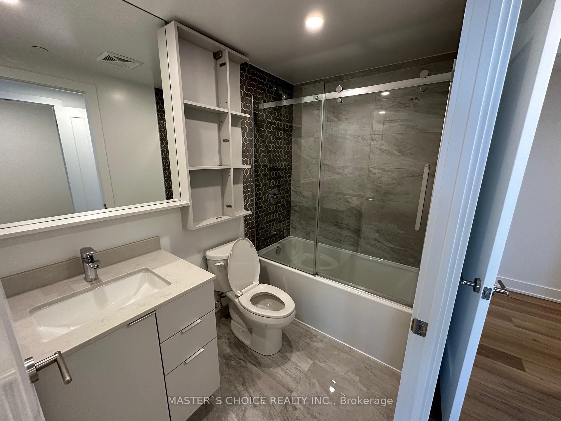 Photo 14 of Unit 1705, 8 Cedarland Drive, Markham, Unionville — HOMEH