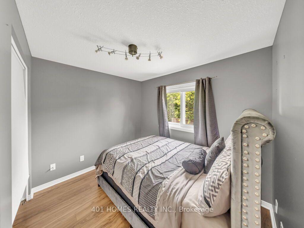 Photo 24 of 37 Activa Avenue, Kitchener, Laurentian Hills — HOMEH
