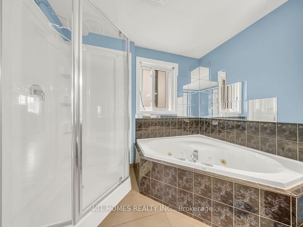 Photo 25 of 37 Activa Avenue, Kitchener, Laurentian Hills — HOMEH