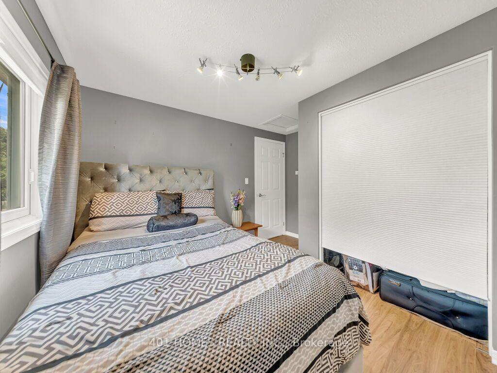 Photo 26 of 37 Activa Avenue, Kitchener, Laurentian Hills — HOMEH