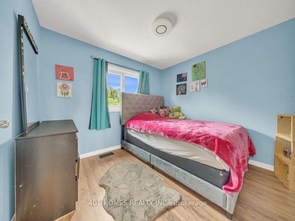 Photo 27 of 37 Activa Avenue, Kitchener, Laurentian Hills — HOMEH