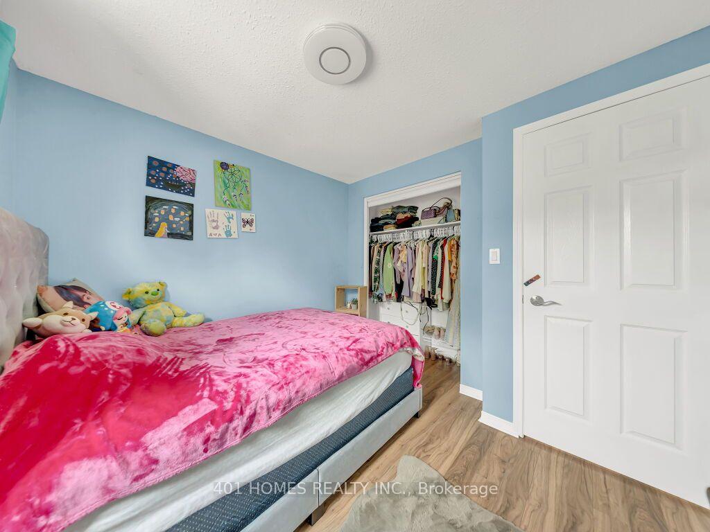 Photo 28 of 37 Activa Avenue, Kitchener, Laurentian Hills — HOMEH