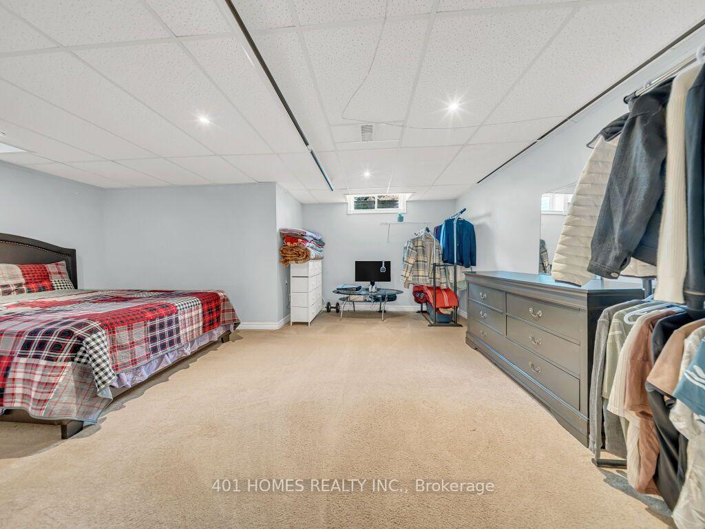 Photo 32 of 37 Activa Avenue, Kitchener, Laurentian Hills — HOMEH