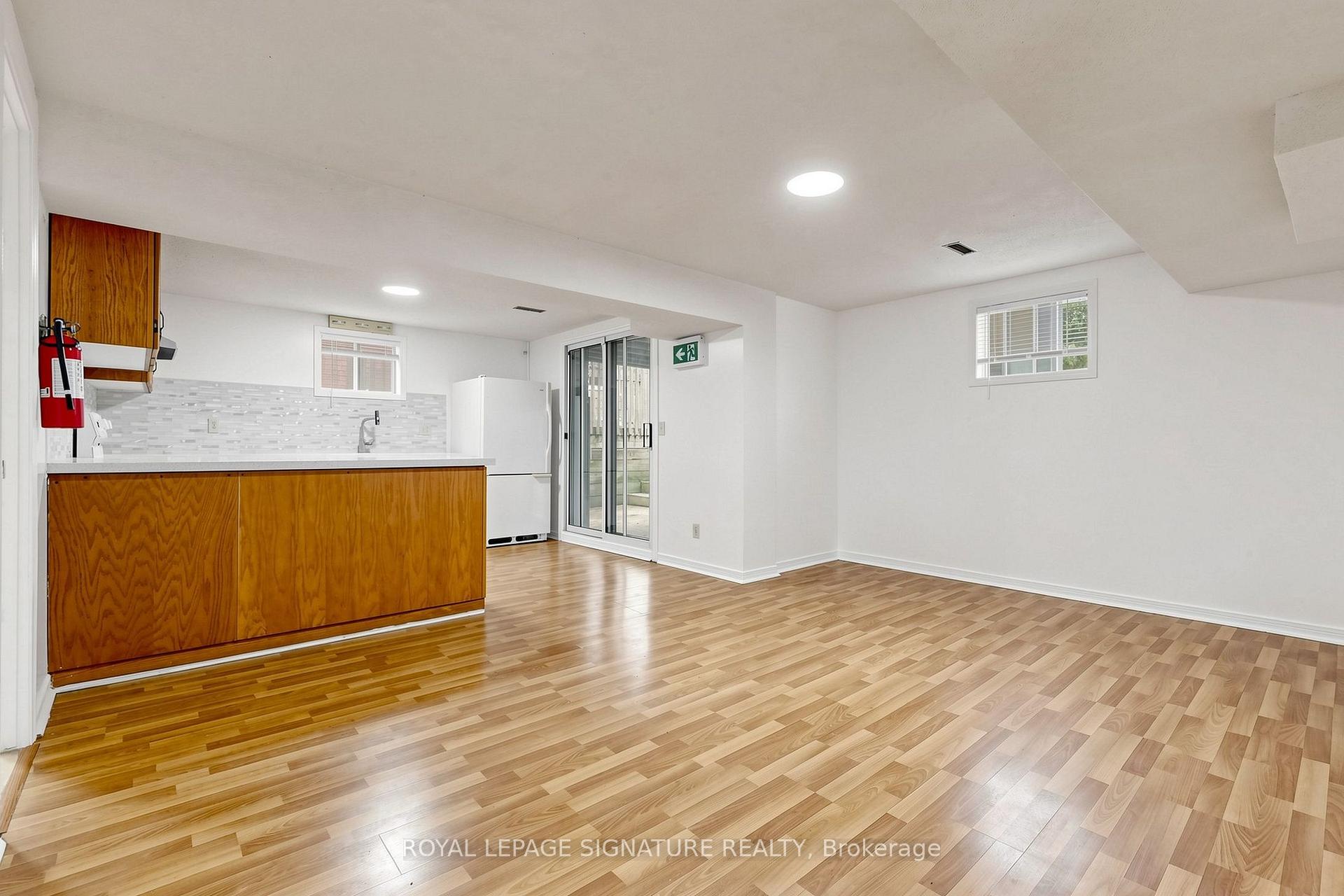 Photo 3 of Unit Basement, 156 Centennial Road, Scarborough, Centennial Scarborough — HOMEH