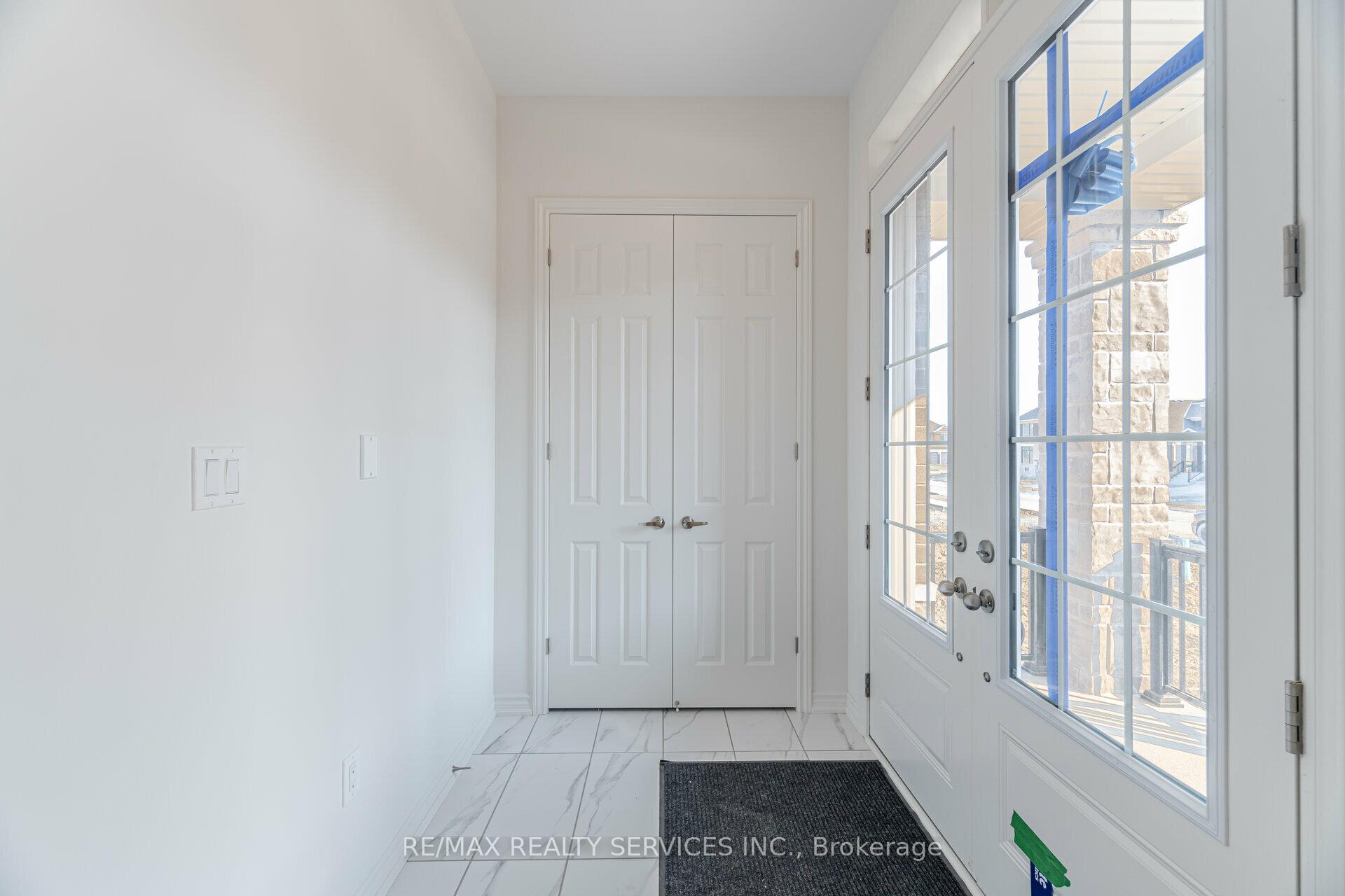 Photo 5 of 7 sandhill Crescent N, Adjala-Tosorontio, Colgan — HOMEH