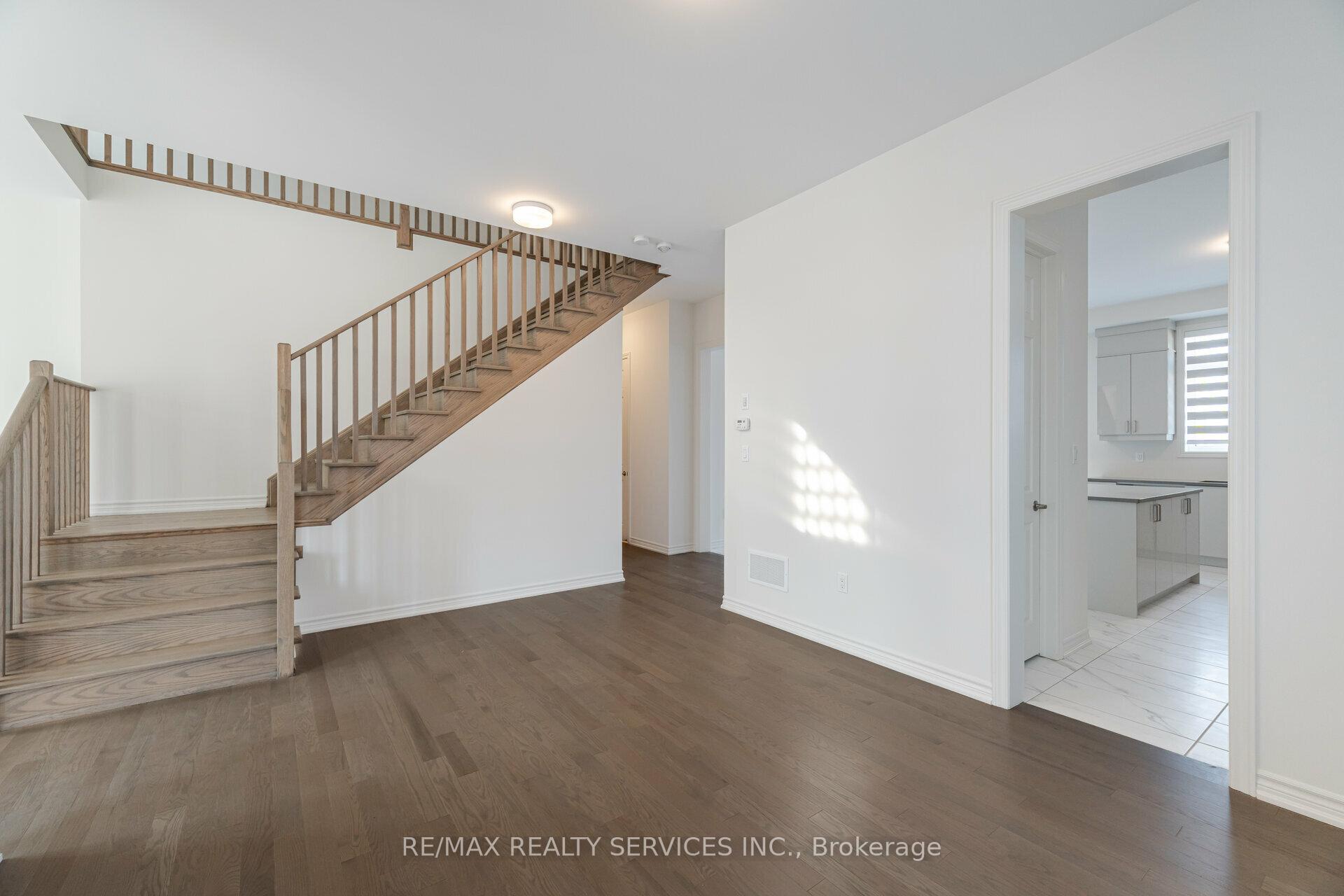 Photo 11 of 7 sandhill Crescent N, Adjala-Tosorontio, Colgan — HOMEH