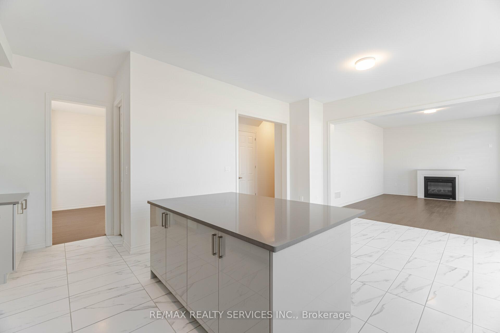 Photo 12 of 7 sandhill Crescent N, Adjala-Tosorontio, Colgan — HOMEH