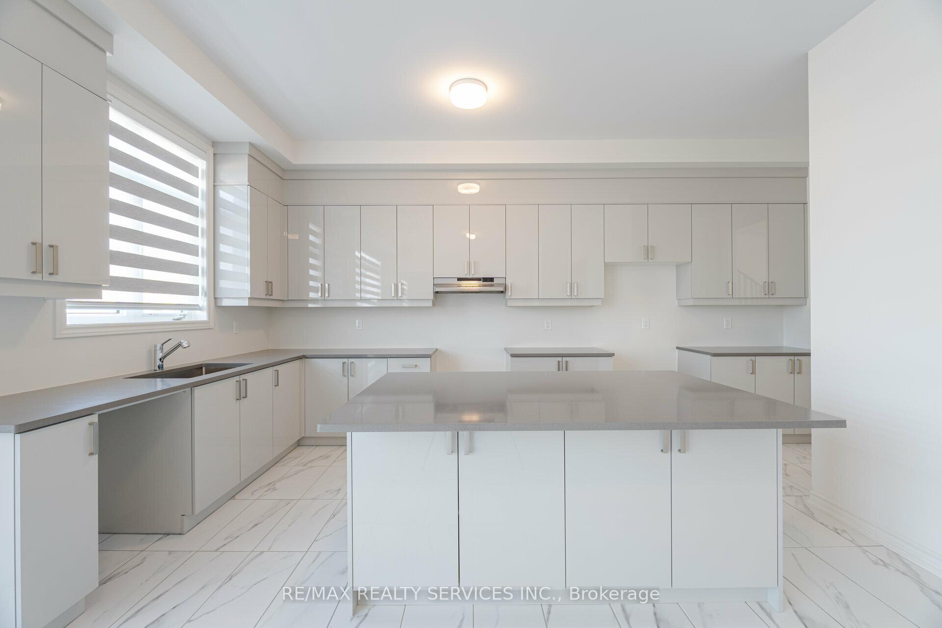Photo 13 of 7 sandhill Crescent N, Adjala-Tosorontio, Colgan — HOMEH