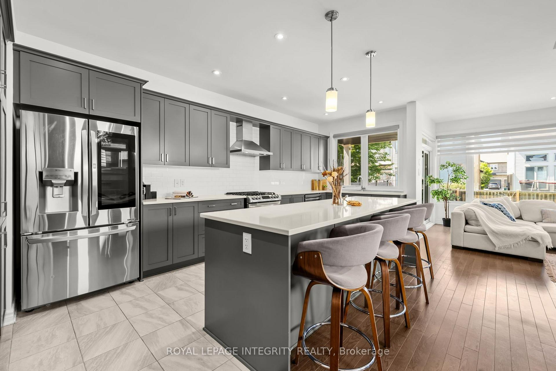 Photo 3 of 90 Palfrey Way, Ottawa, Kanata - Emerald Meadows/Trailwest — HOMEH