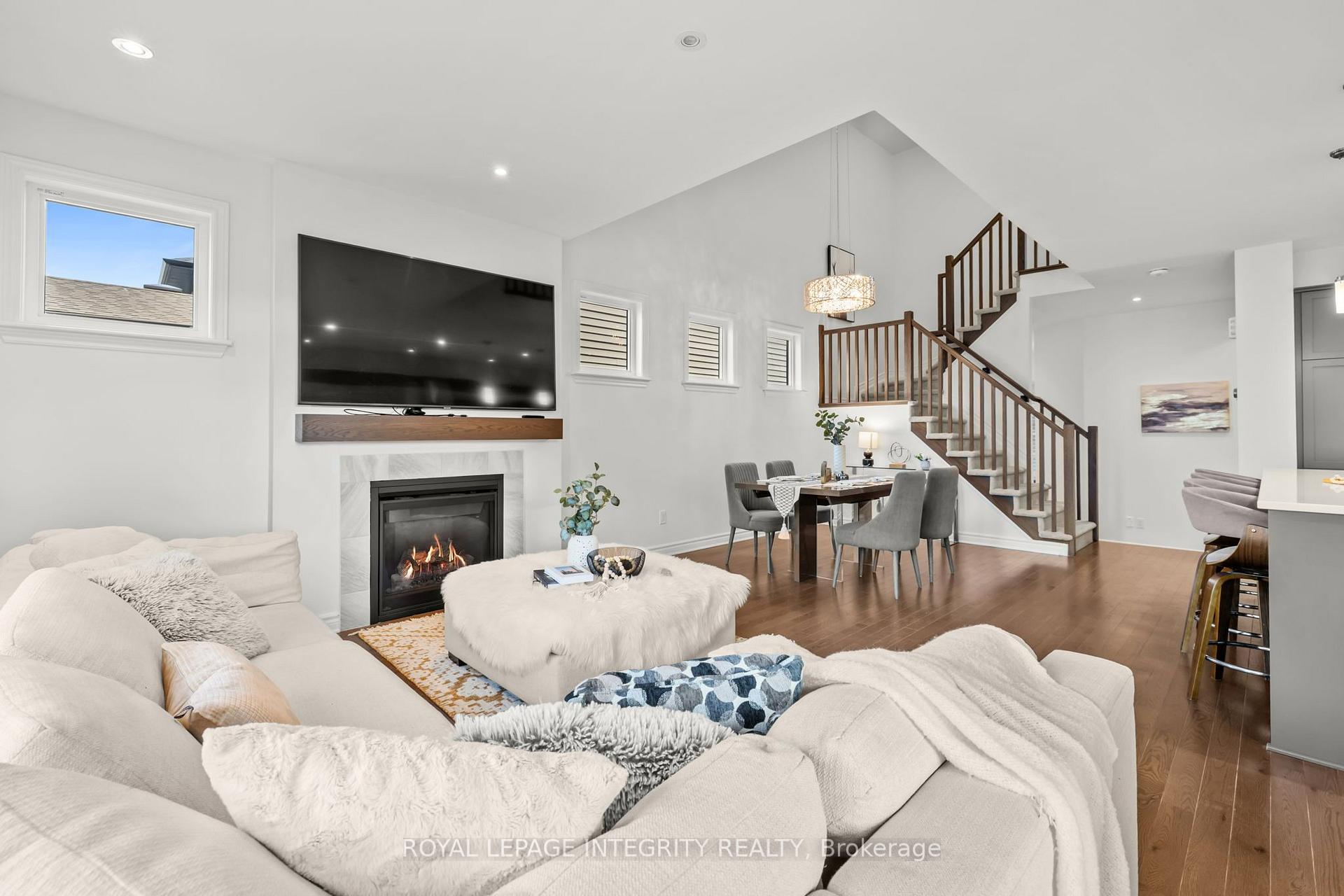 Photo 10 of 90 Palfrey Way, Ottawa, Kanata - Emerald Meadows/Trailwest — HOMEH
