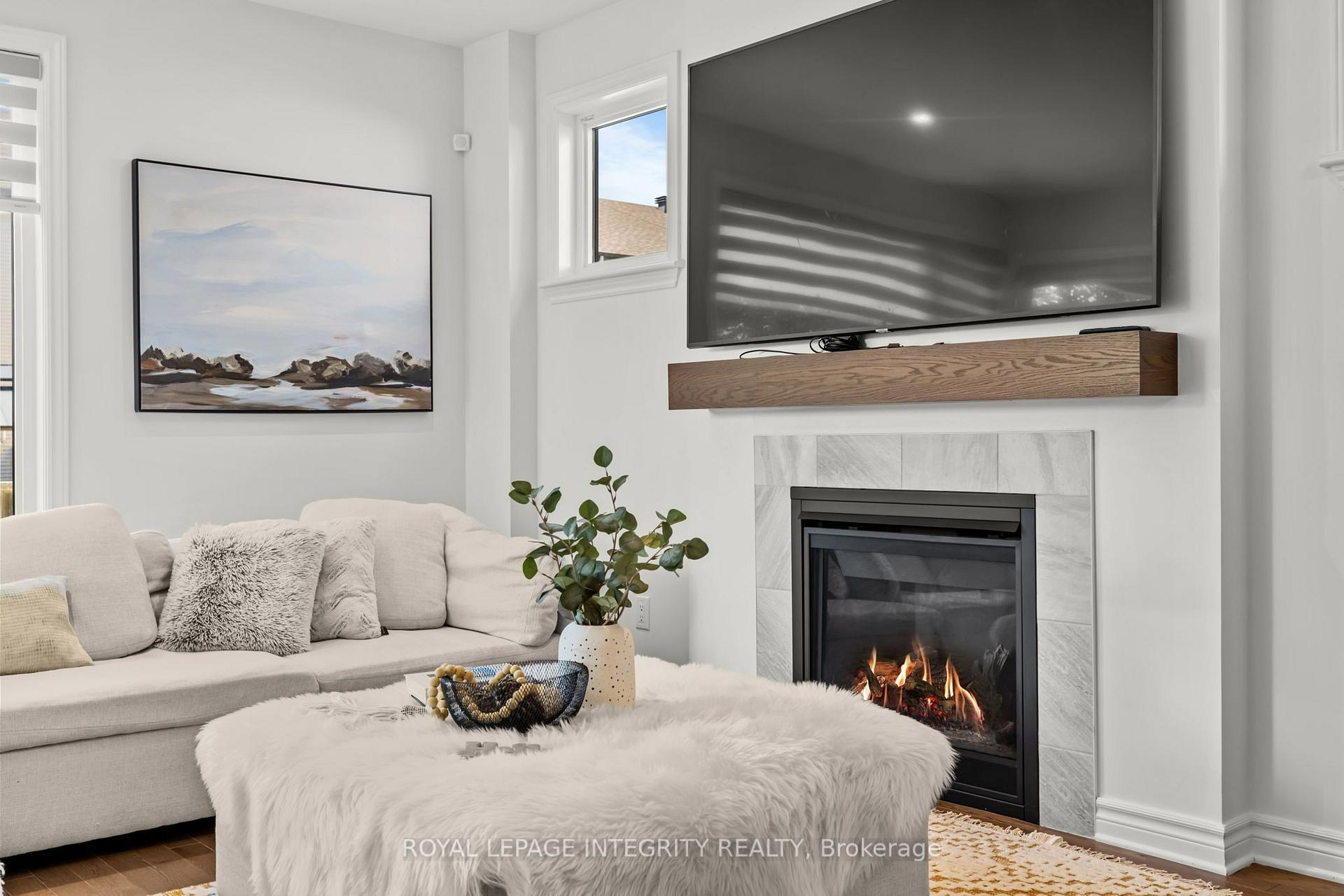Photo 13 of 90 Palfrey Way, Ottawa, Kanata - Emerald Meadows/Trailwest — HOMEH