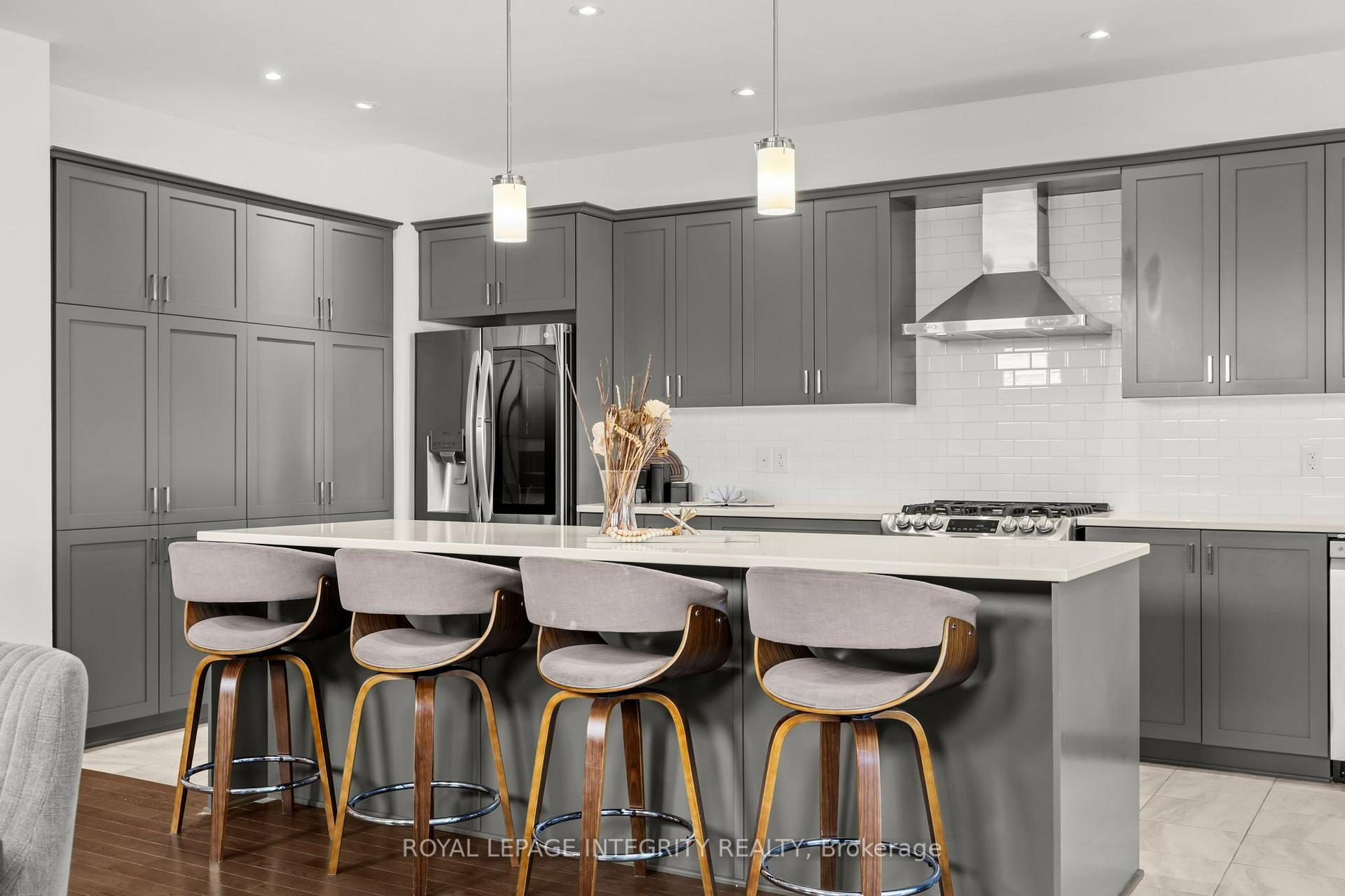 Photo 14 of 90 Palfrey Way, Ottawa, Kanata - Emerald Meadows/Trailwest — HOMEH