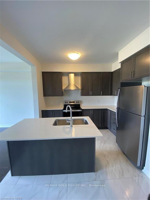 Photo 5 of 27 Stonehill Avenue, Kitchener, Huron Park — HOMEH