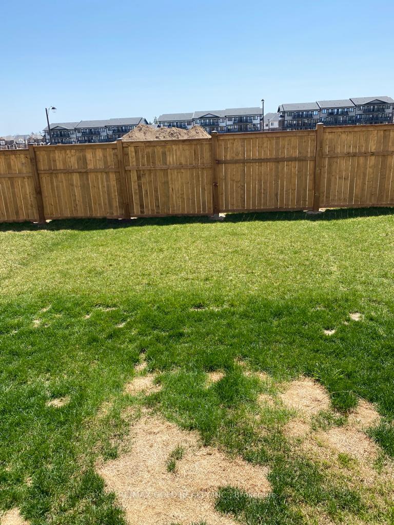 Photo 21 of 27 Stonehill Avenue, Kitchener, Huron Park — HOMEH