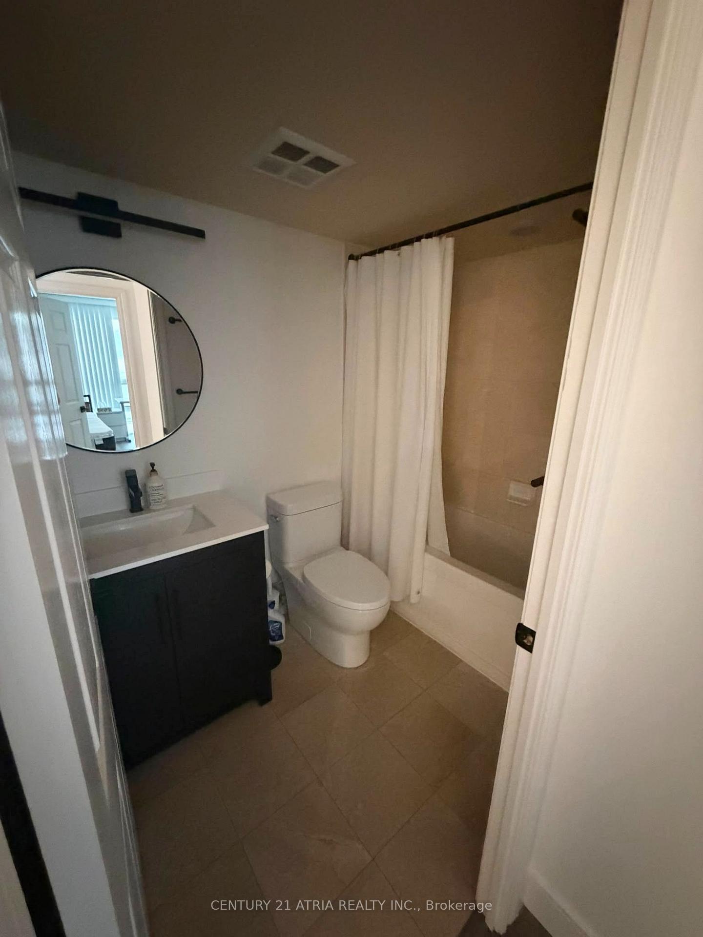 Photo 10 of Unit 1007, 761 Bay Street, Toronto, Bay Street Corridor — HOMEH