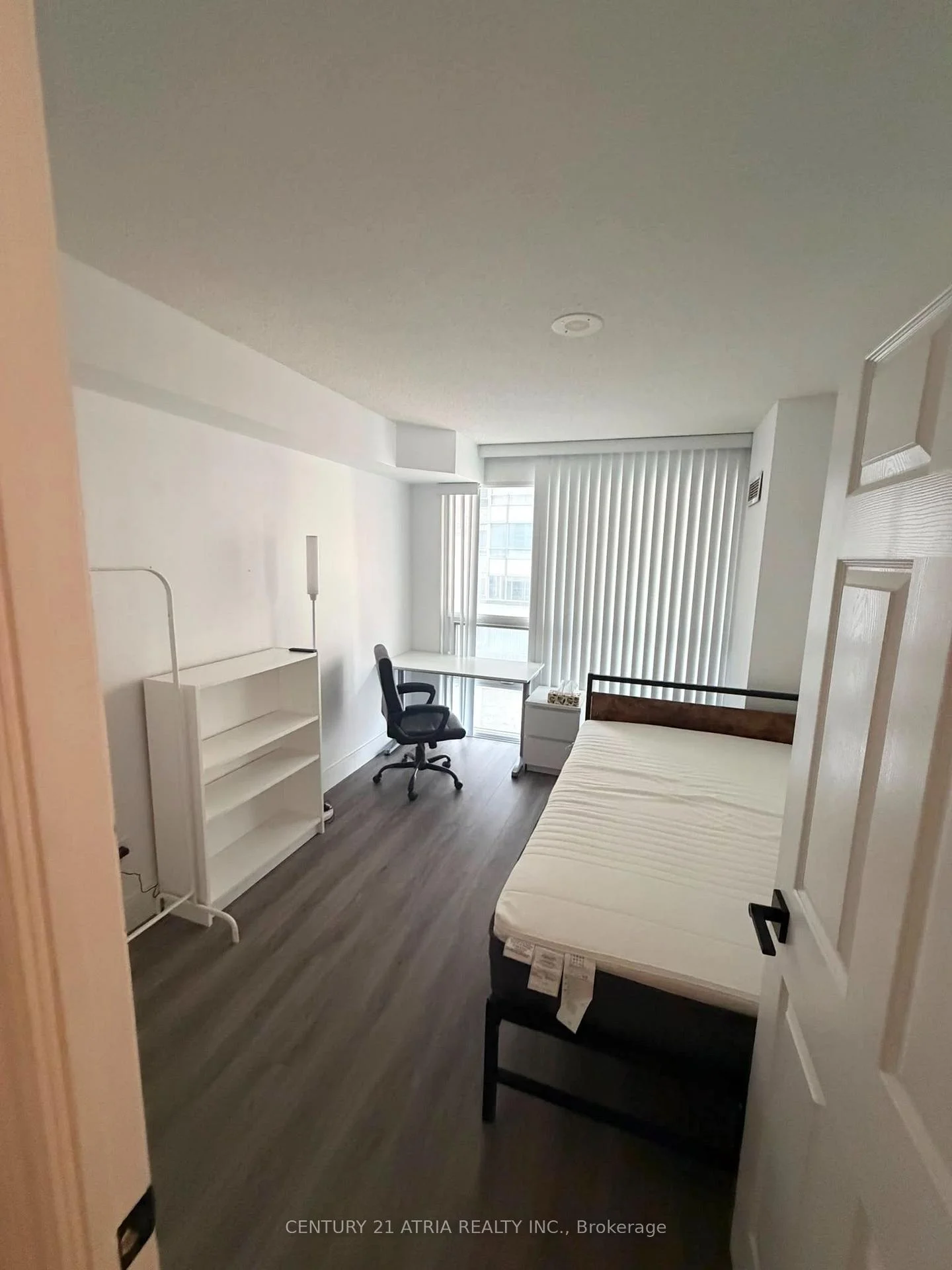 Photo 6 of Unit 1007, 761 Bay Street, Toronto, Bay Street Corridor — HOMEH