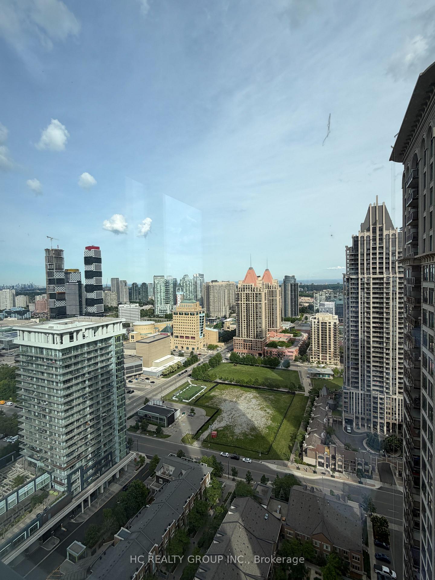 Photo 2 of Unit 3004, 395 Square One Drive, Mississauga, City Centre — HOMEH