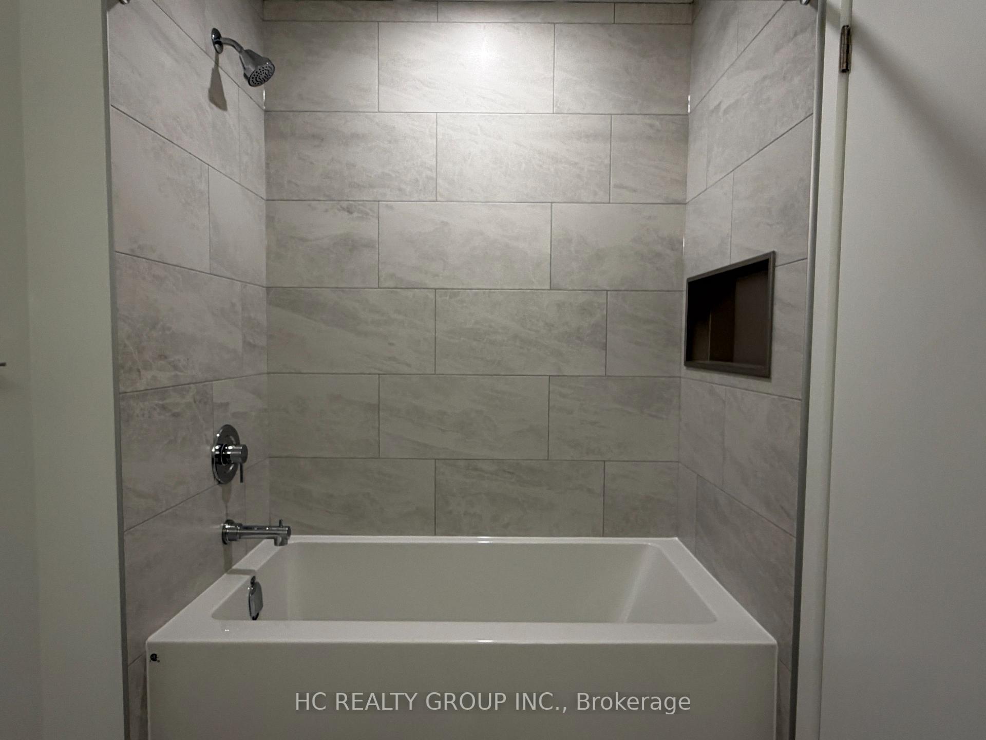 Photo 4 of Unit 3004, 395 Square One Drive, Mississauga, City Centre — HOMEH