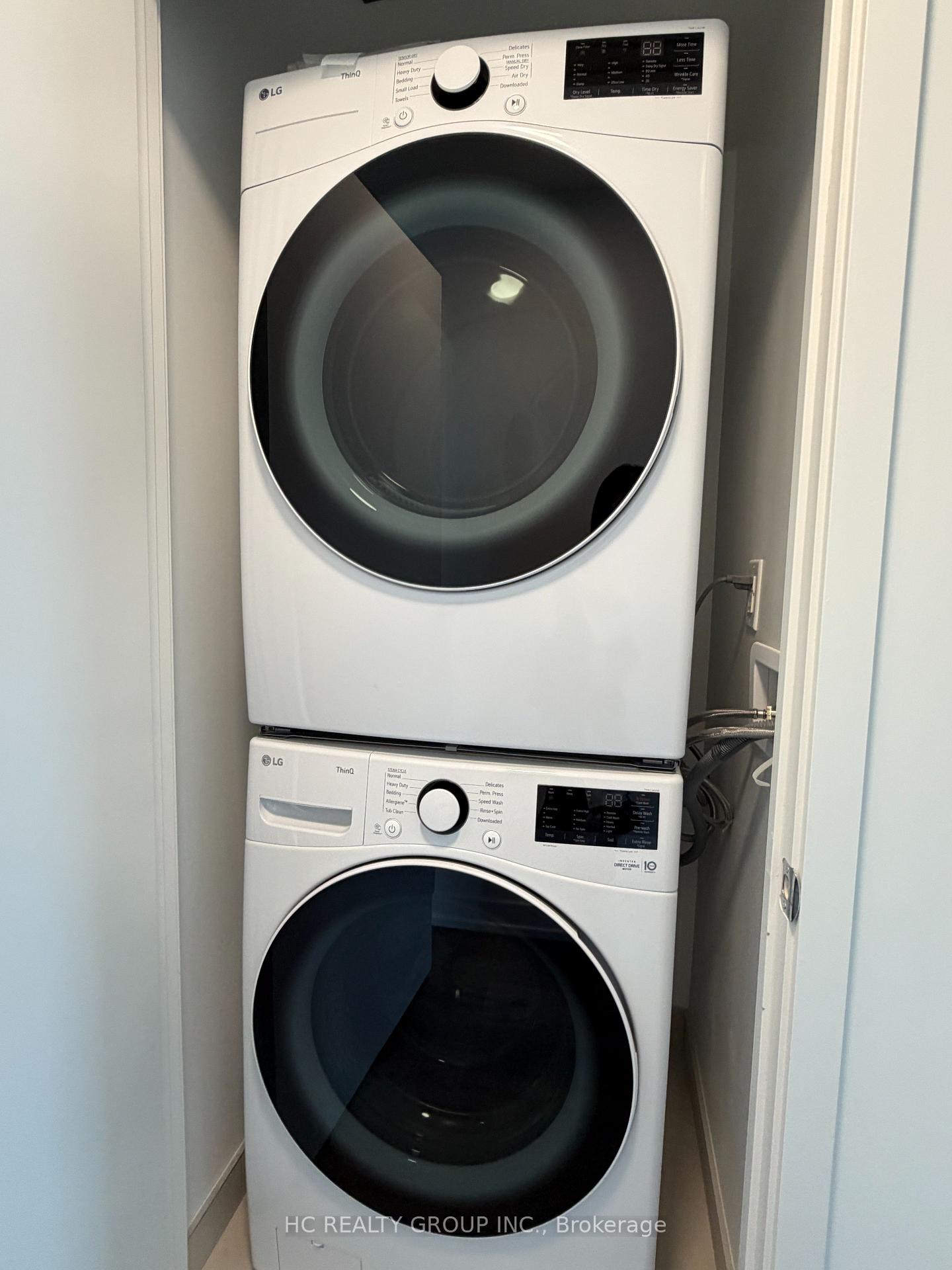 Photo 6 of Unit 3004, 395 Square One Drive, Mississauga, City Centre — HOMEH