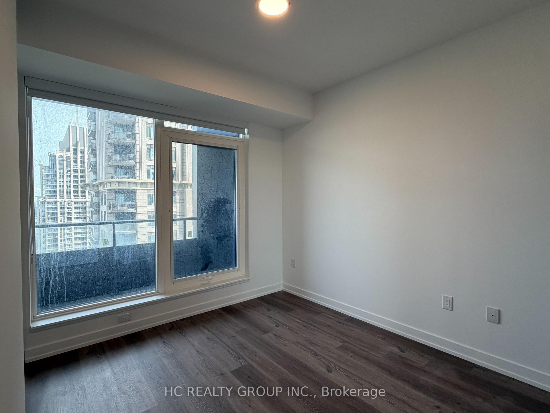 Photo 8 of Unit 3004, 395 Square One Drive, Mississauga, City Centre — HOMEH