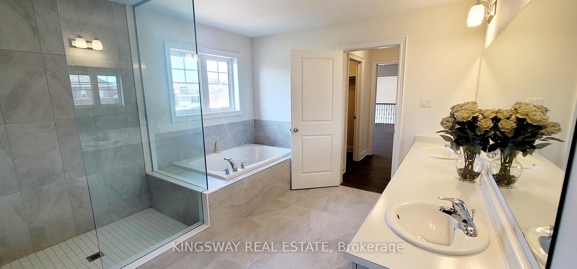 Photo 6 of 167 Trail Boulevard, Springwater, Centre Vespra — HOMEH