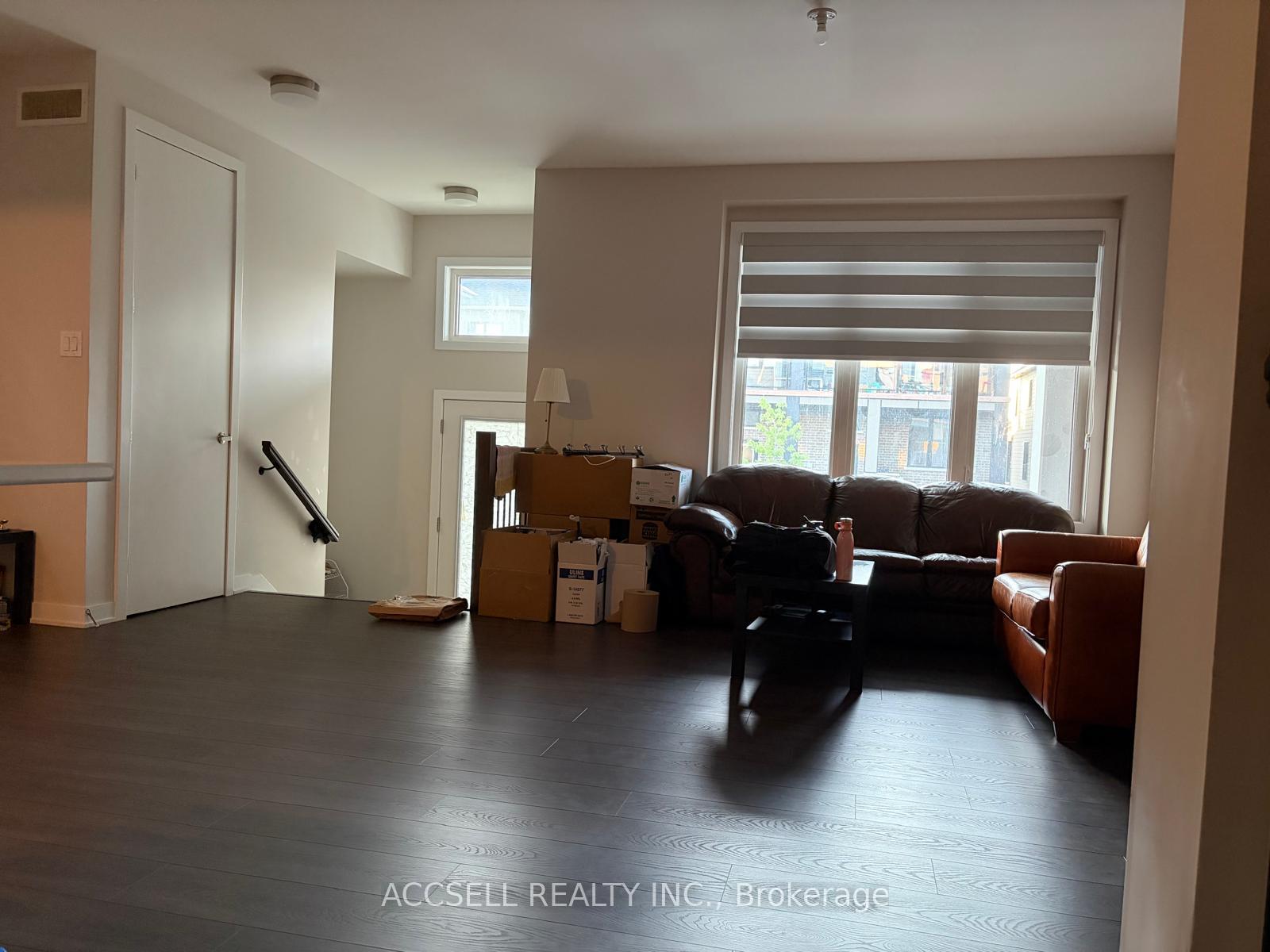 Photo 9 of 217 Speckled Alder Row, Ottawa, Barrhaven - Half Moon Bay — HOMEH