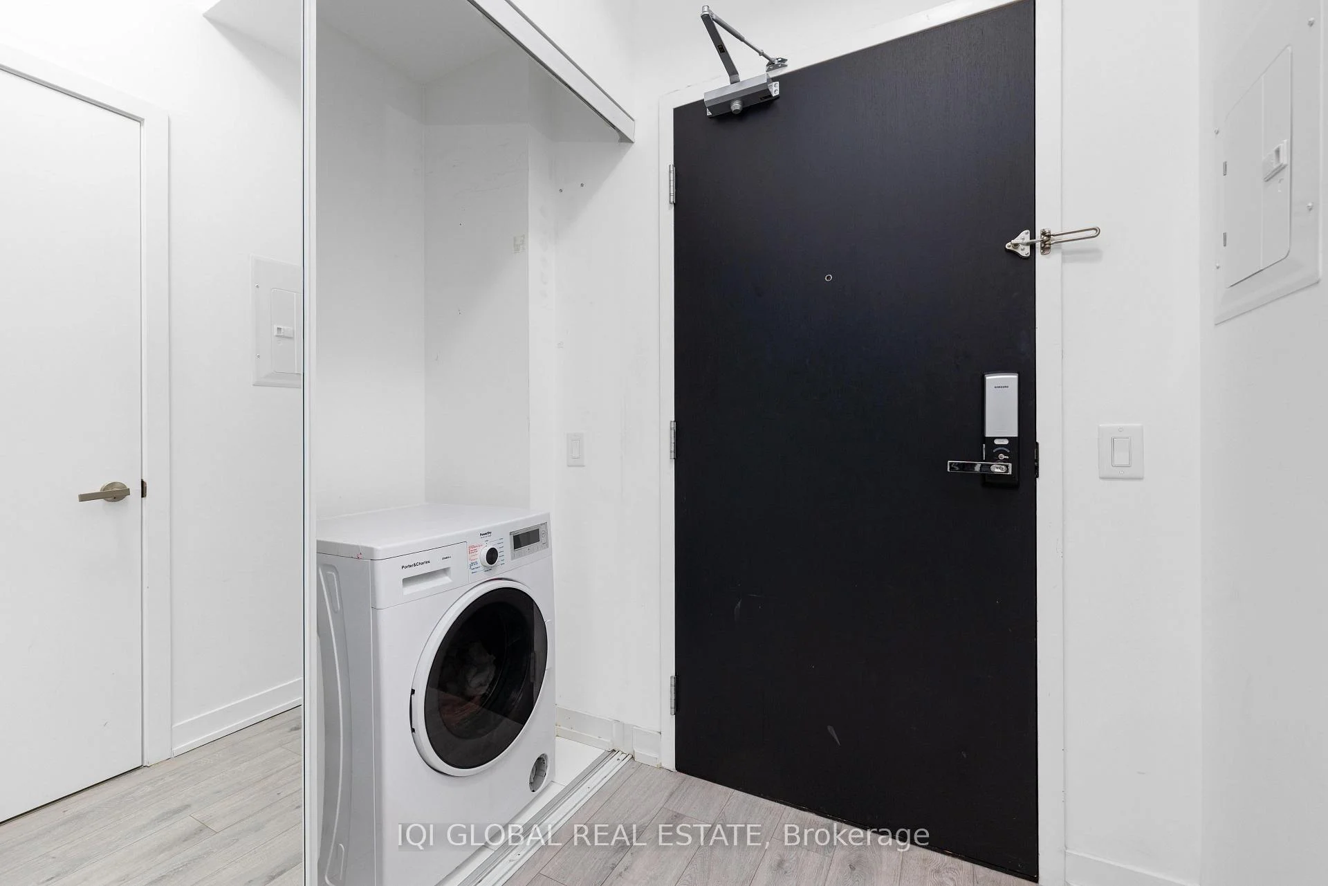 Photo 34 of Unit 727, 77 Shuter Street, Toronto, Church-Yonge Corridor — HOMEH