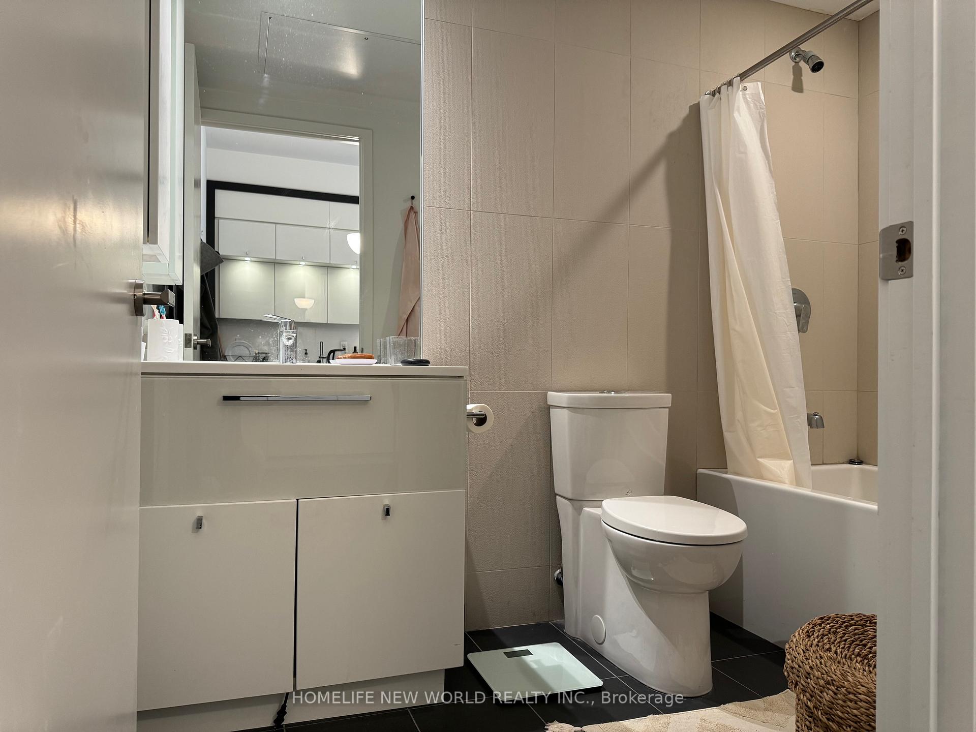 Photo 7 of Unit 408, 15 Grenville Street, Toronto, Bay Street Corridor — HOMEH
