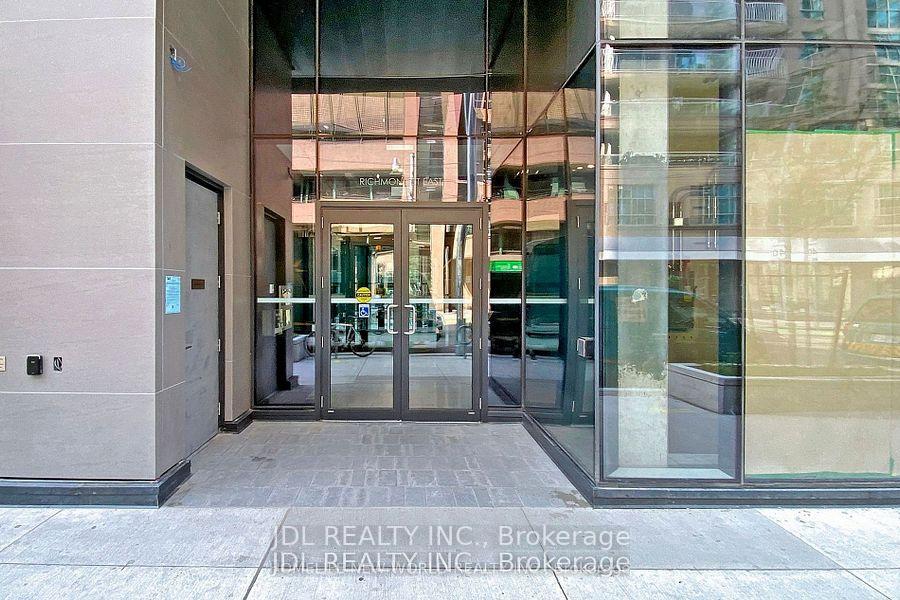 Photo 8 of Unit 408, 25 Richmond Street E, Toronto, Church-Yonge Corridor — HOMEH
