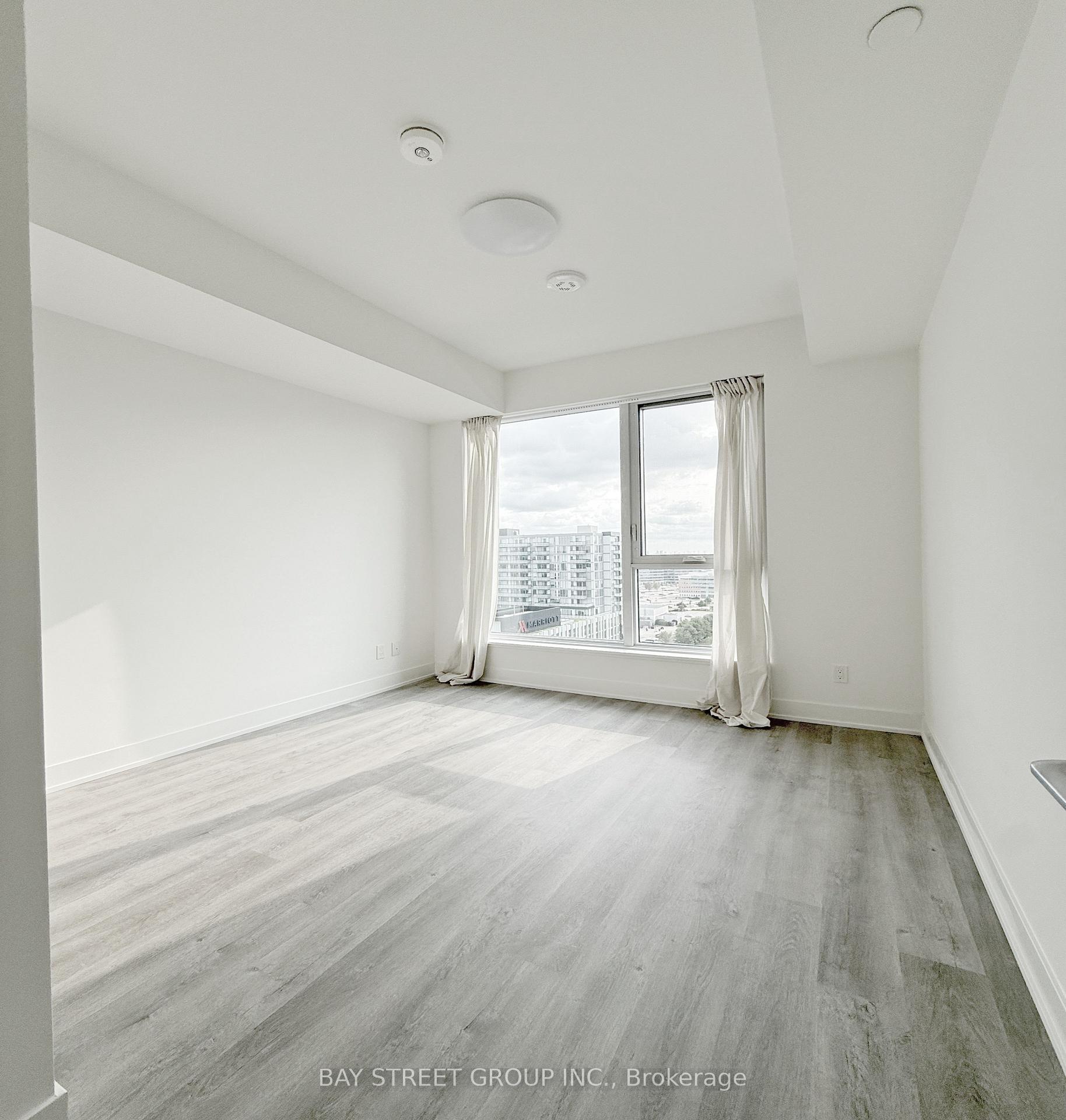 Photo 10 of 38 Andre De Grasse Street, Markham, Unionville — HOMEH