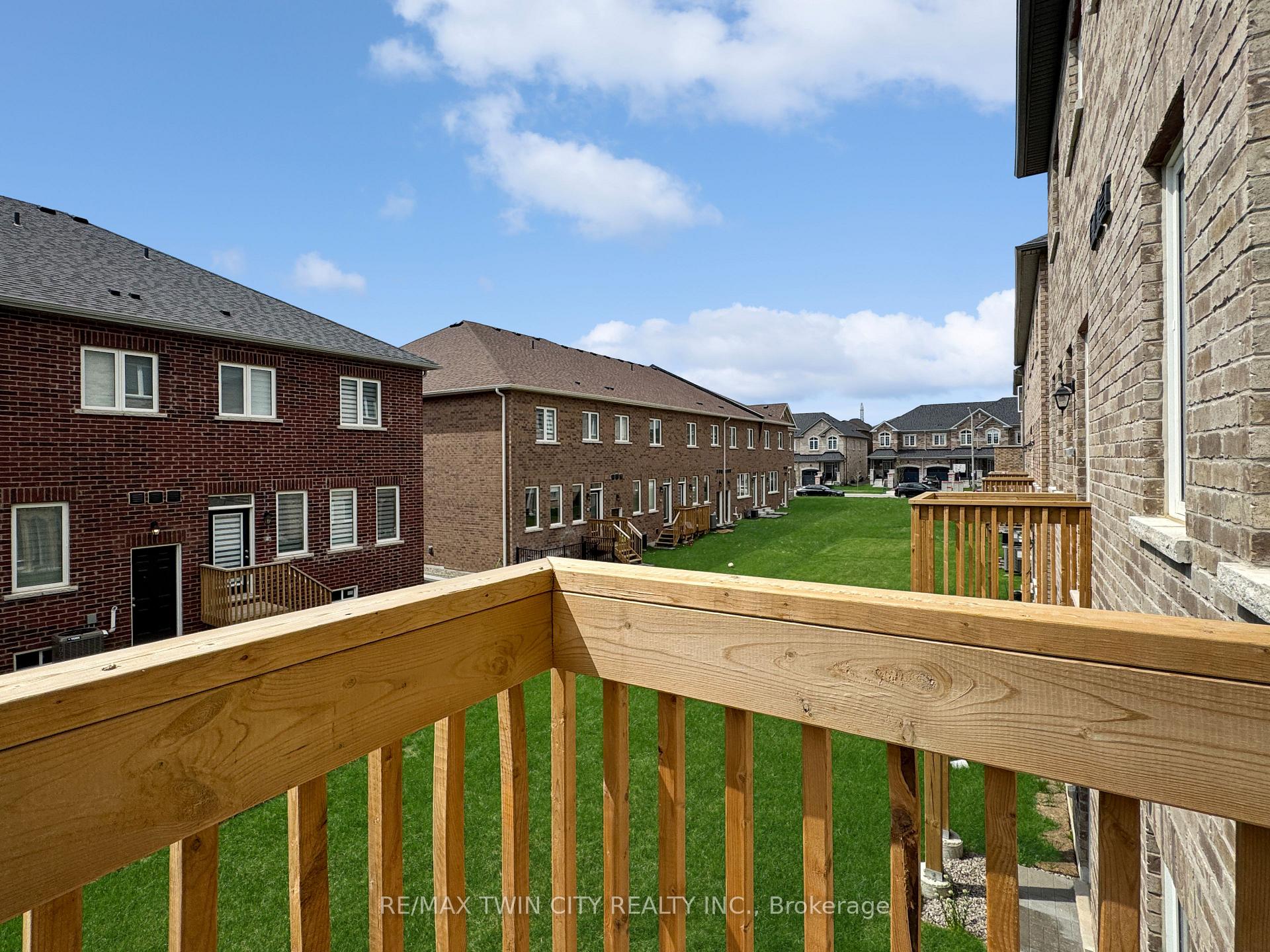 Photo 16 of 82 Gledhill Crescent, Cambridge, Little's Corners — HOMEH