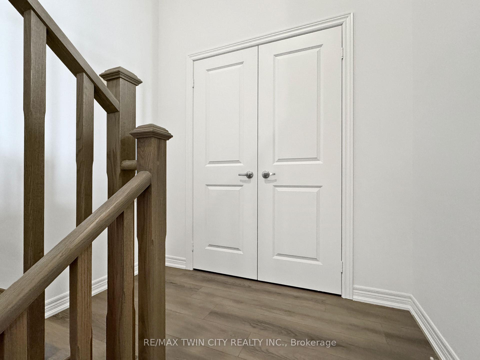 Photo 19 of 82 Gledhill Crescent, Cambridge, Little's Corners — HOMEH