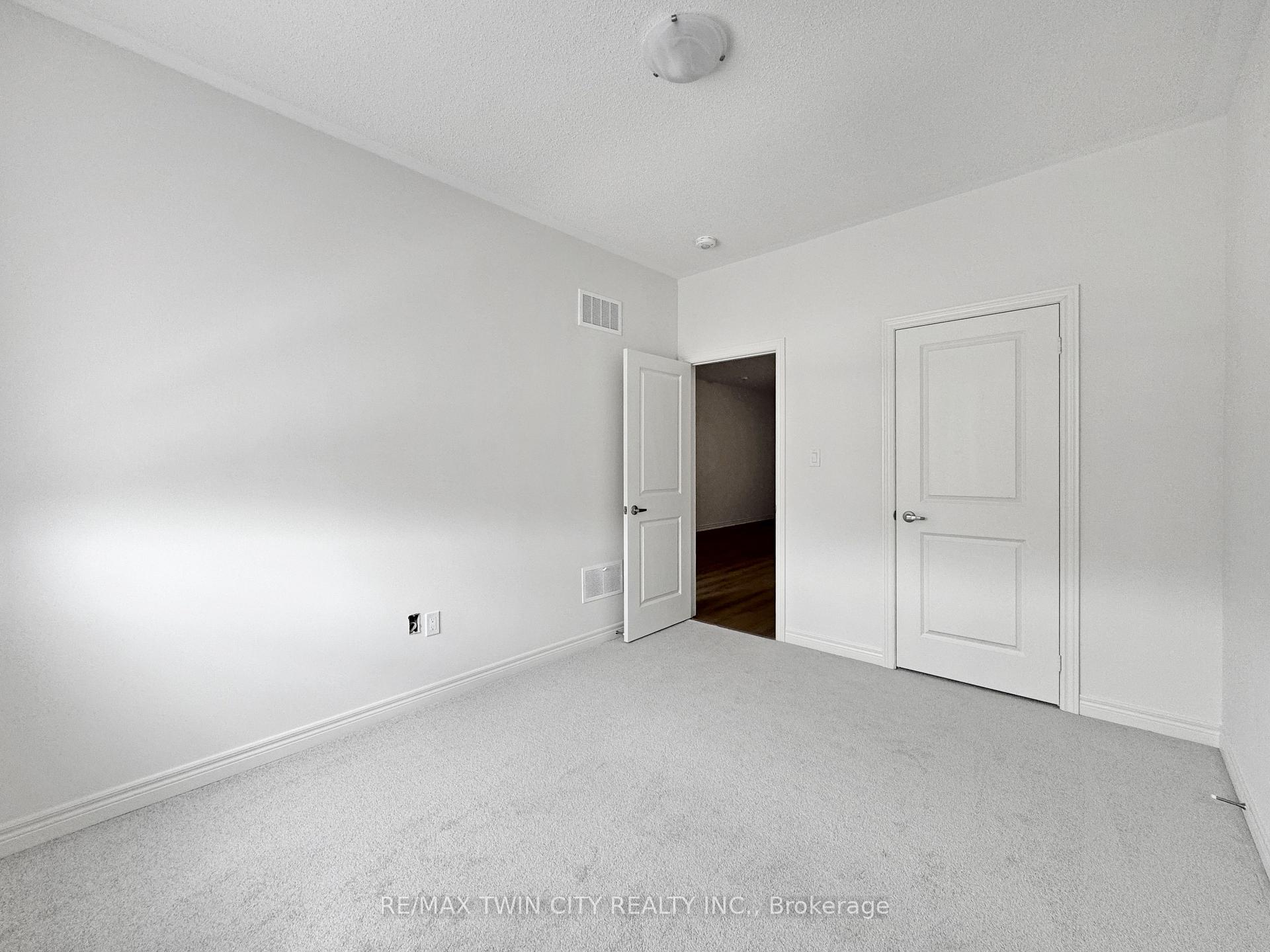 Photo 40 of 82 Gledhill Crescent, Cambridge, Little's Corners — HOMEH