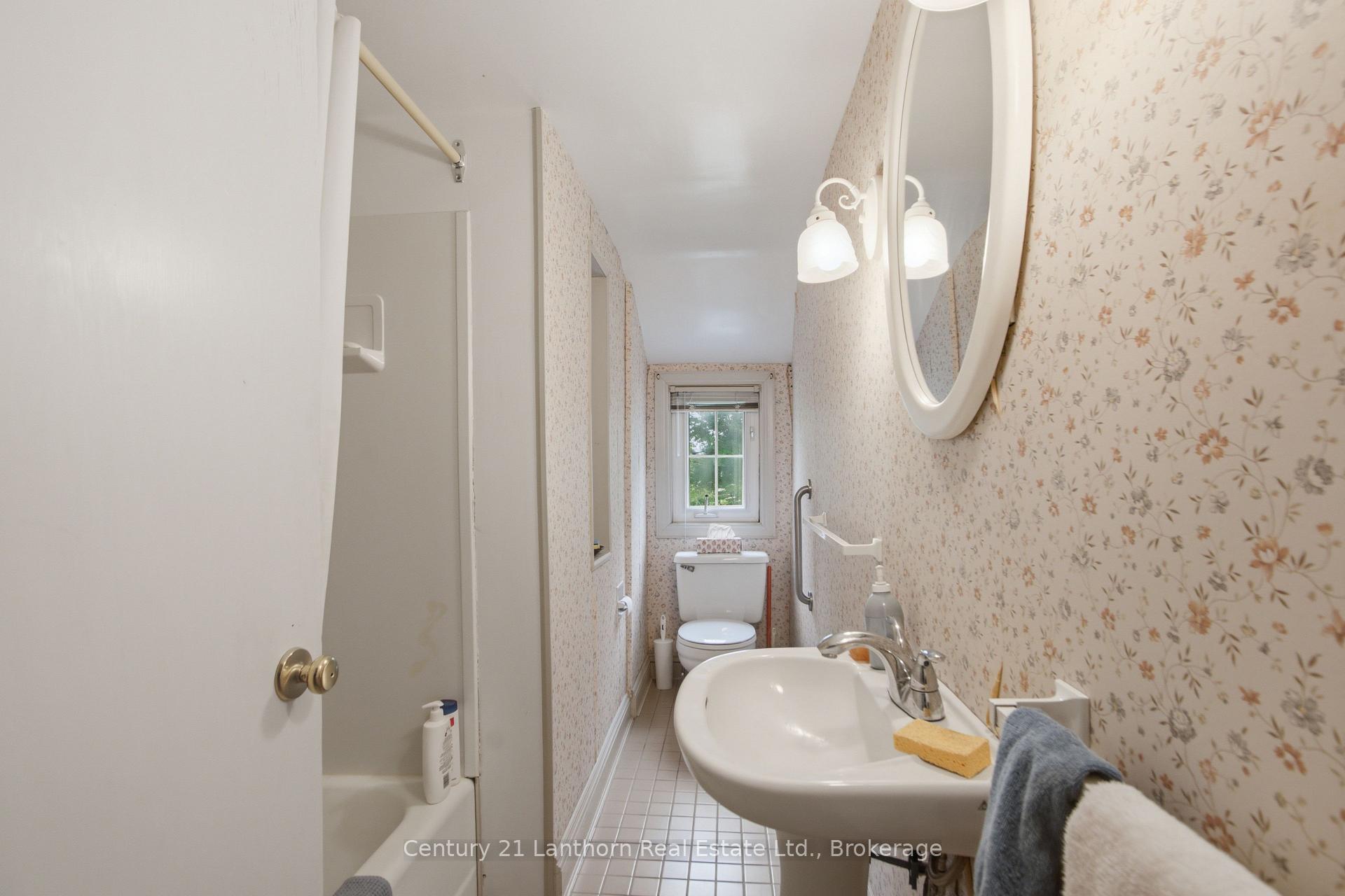Photo 15 of 149 Dufferin Avenue, Belleville, Belleville Ward — HOMEH