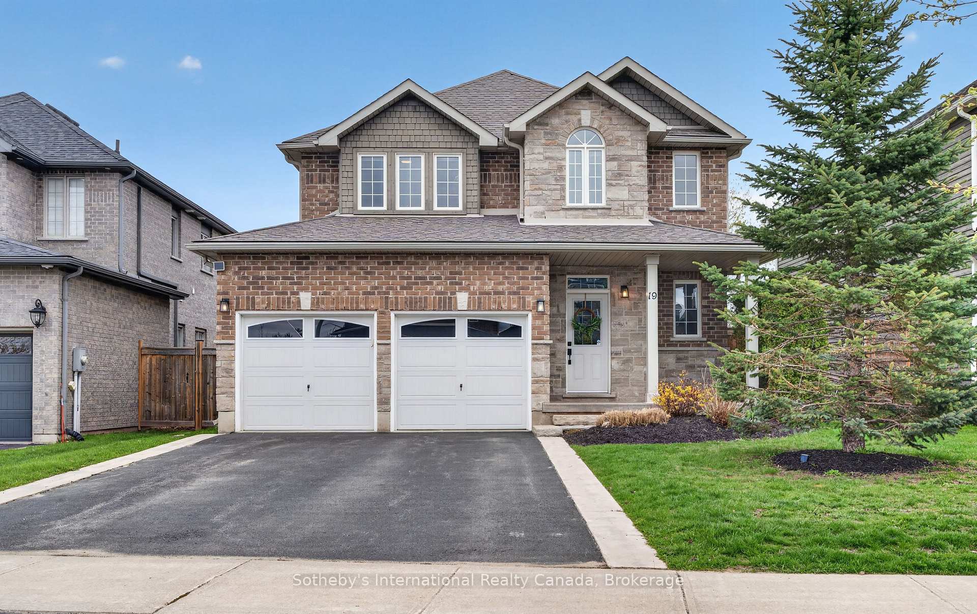 Photo 1 of 19 Garbutt Crescent, Collingwood — HOMEH