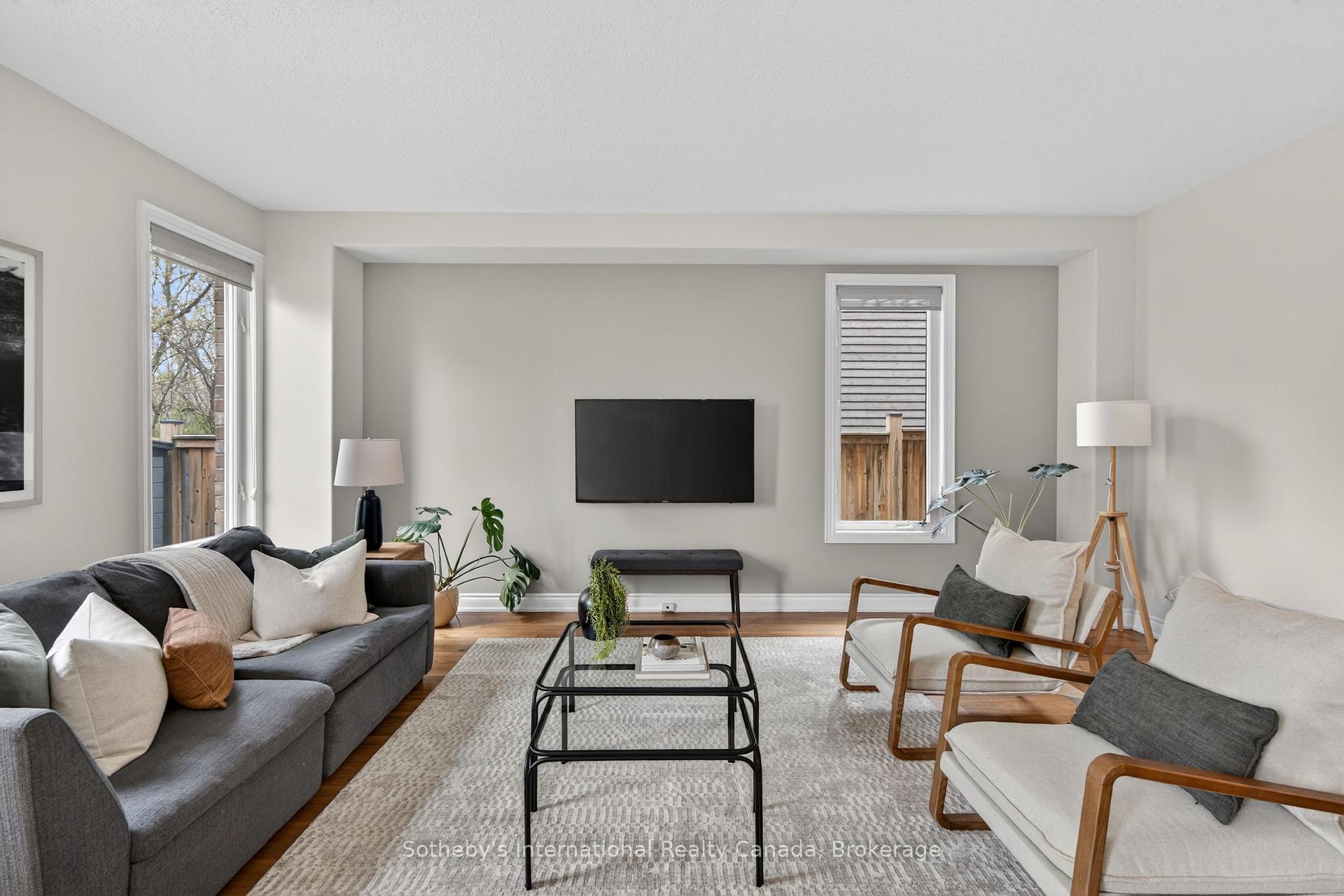 Photo 9 of 19 Garbutt Crescent, Collingwood — HOMEH