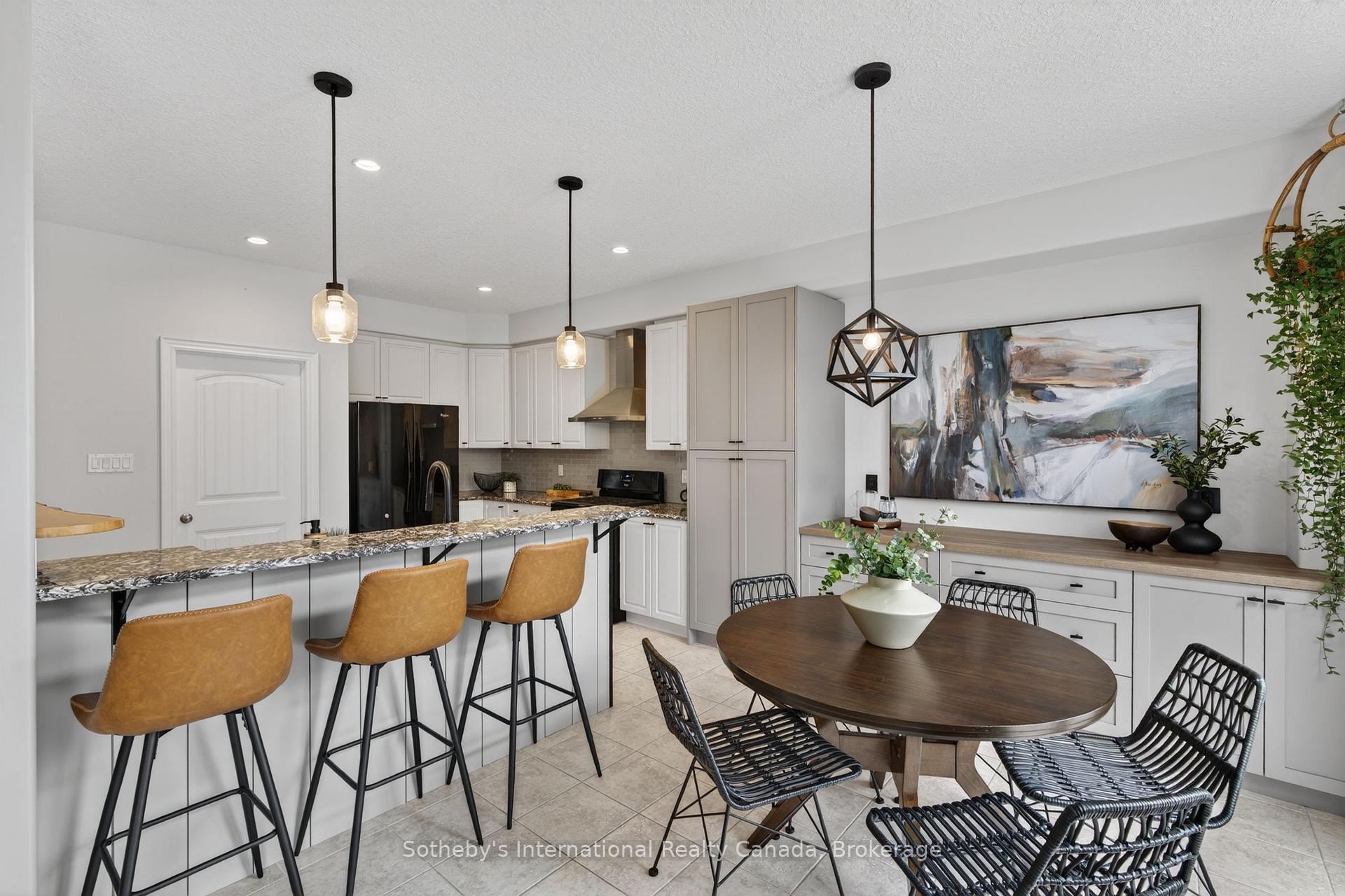 Photo 10 of 19 Garbutt Crescent, Collingwood — HOMEH