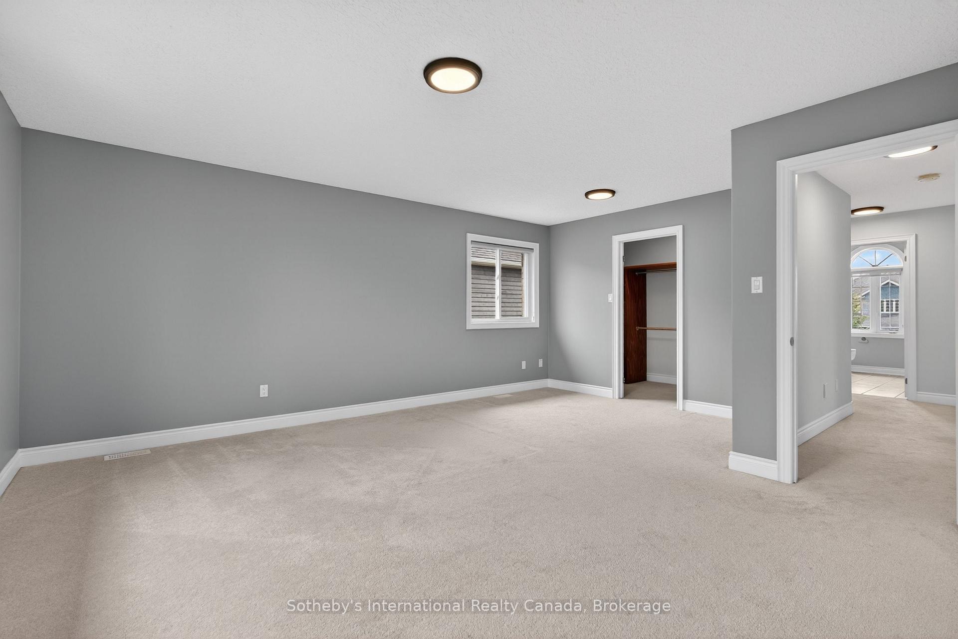 Photo 21 of 19 Garbutt Crescent, Collingwood — HOMEH
