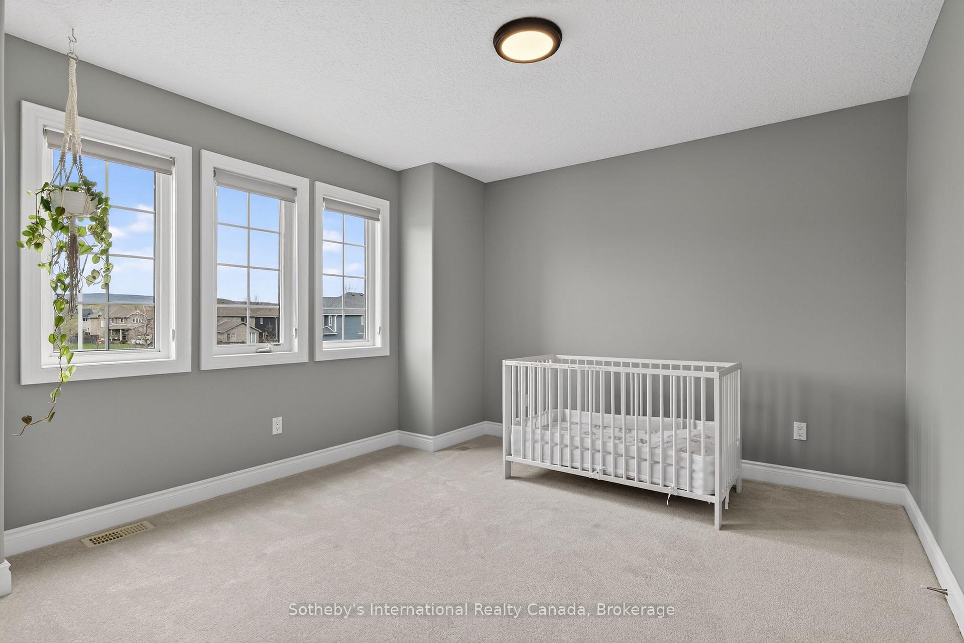 Photo 27 of 19 Garbutt Crescent, Collingwood — HOMEH