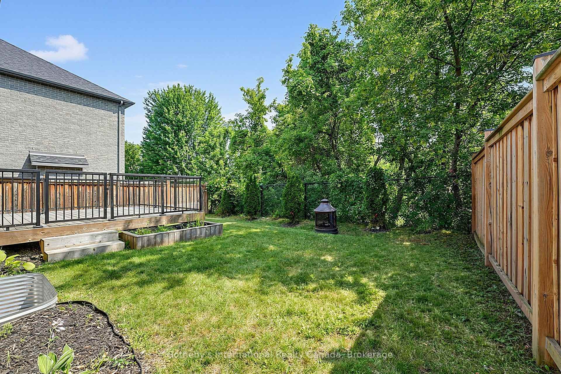 Photo 40 of 19 Garbutt Crescent, Collingwood — HOMEH