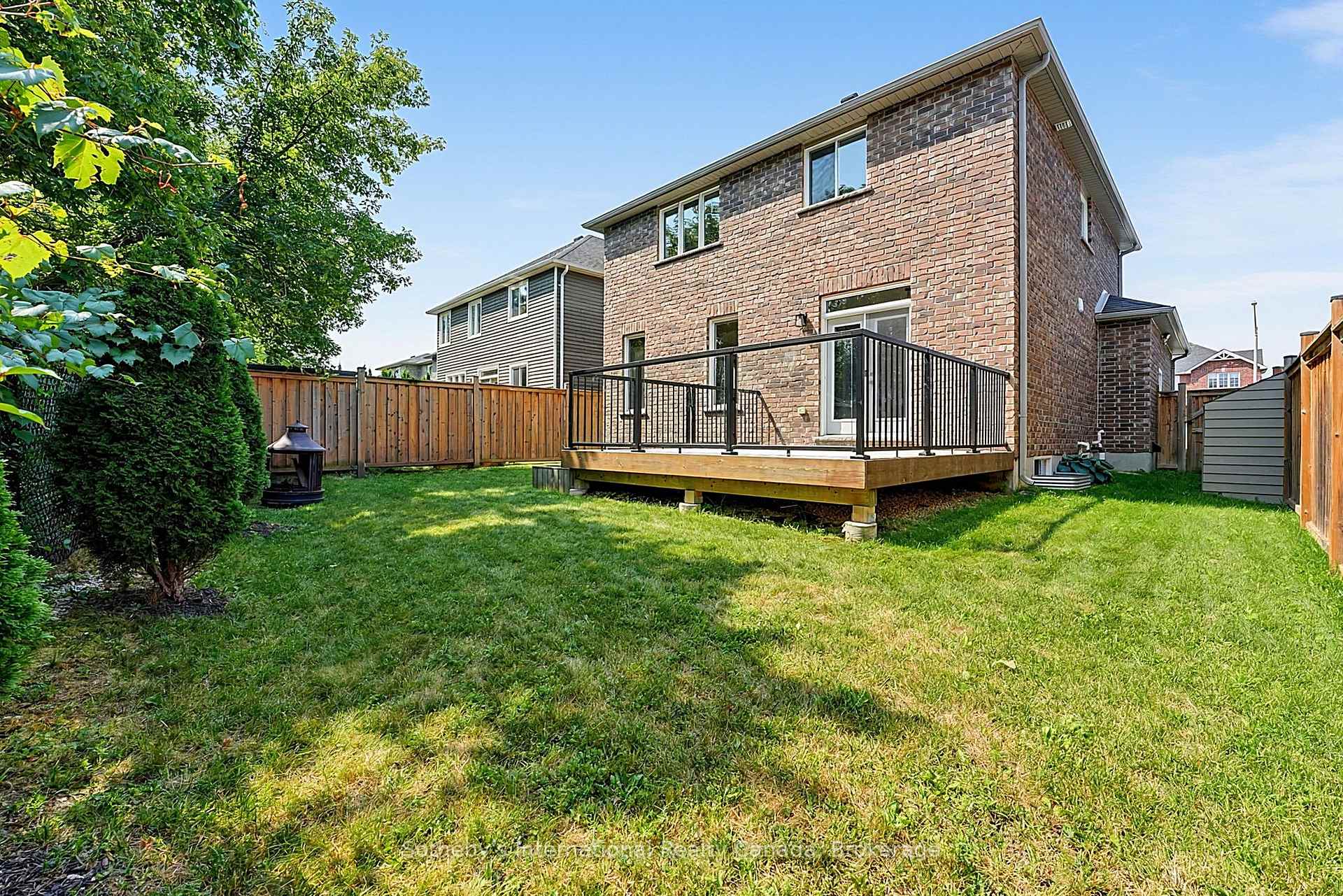 Photo 42 of 19 Garbutt Crescent, Collingwood — HOMEH