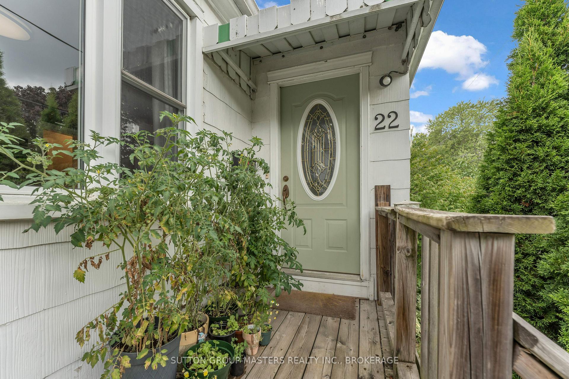 Photo 2 of 22 Westdale Avenue W, Kingston, Central City East — HOMEH