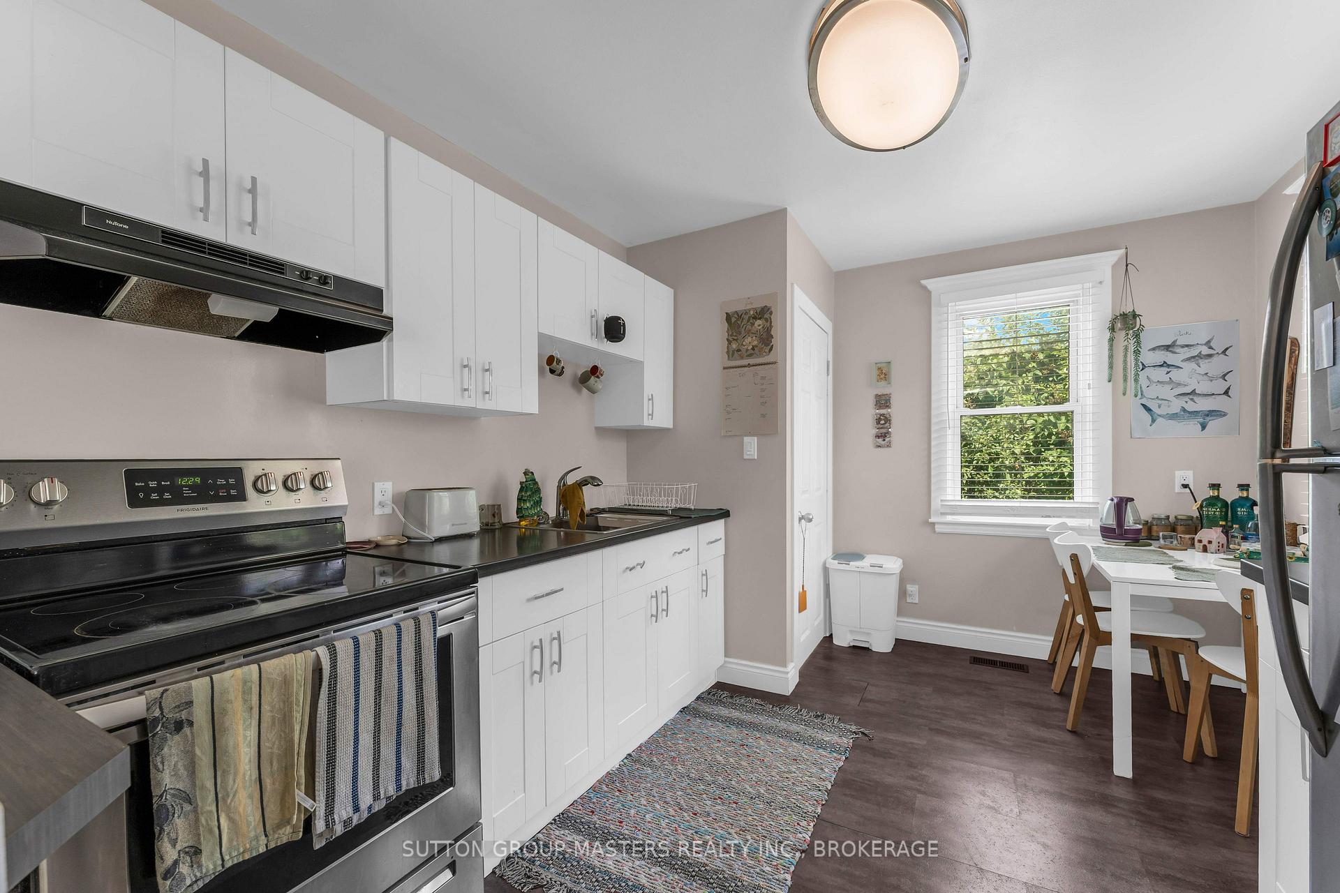 Photo 11 of 22 Westdale Avenue W, Kingston, Central City East — HOMEH