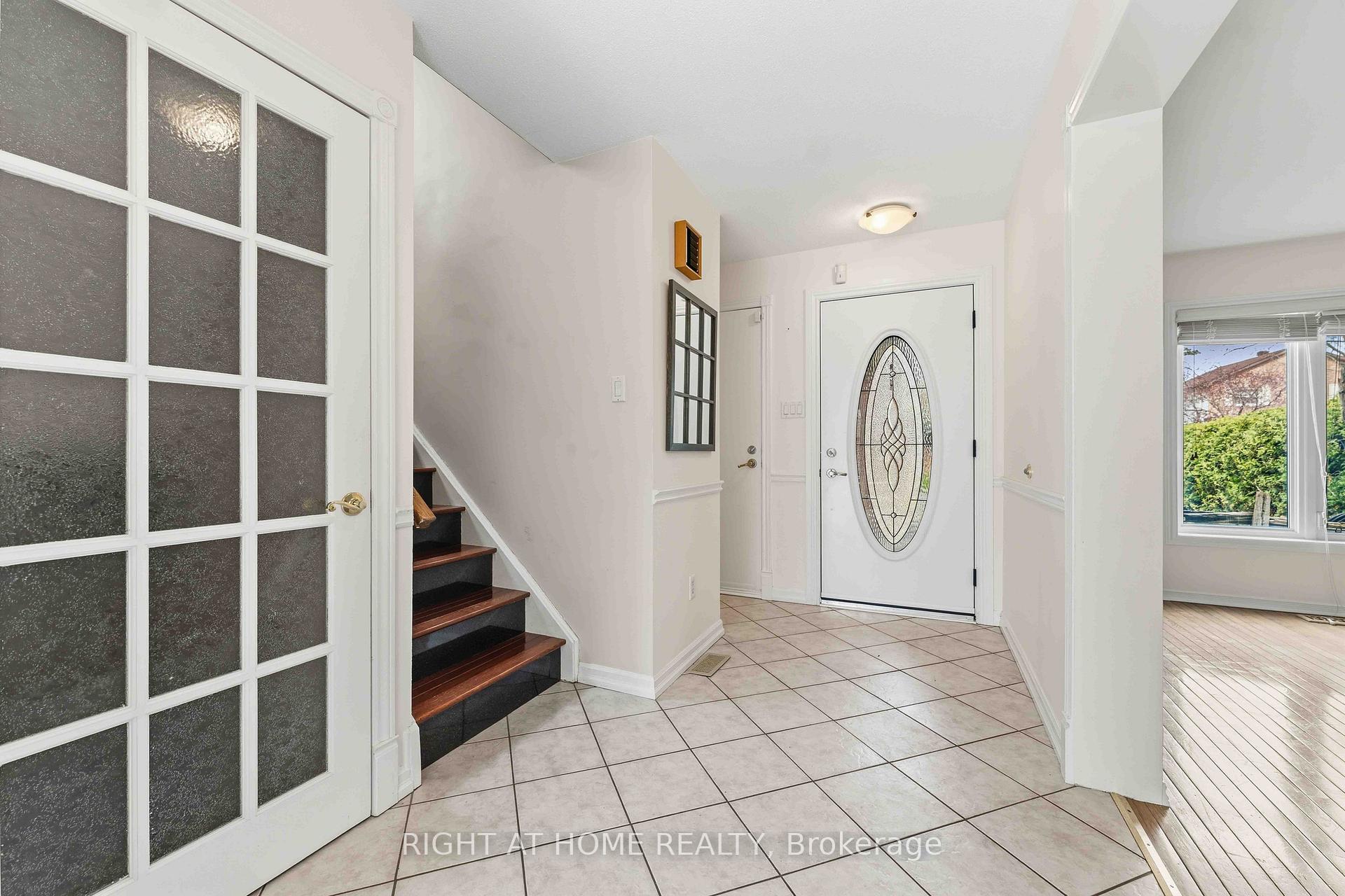 Photo 3 of 26 Denham Way, Ottawa, Stittsville (Central) — HOMEH