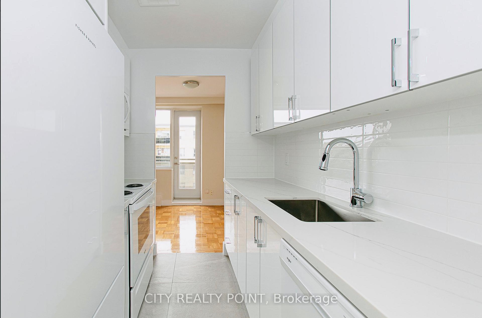 Photo 2 of Unit 403, 2 Grandstand Place, Toronto, Thorncliffe Park — HOMEH