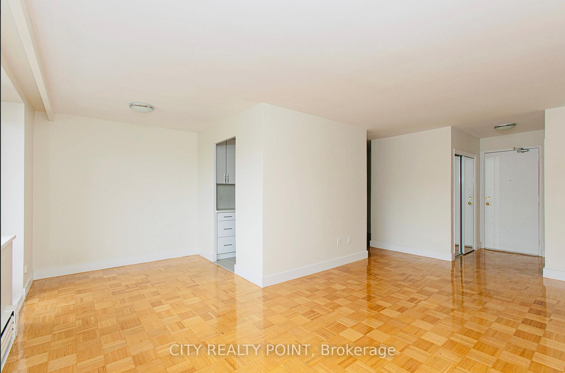 Photo 5 of Unit 403, 2 Grandstand Place, Toronto, Thorncliffe Park — HOMEH