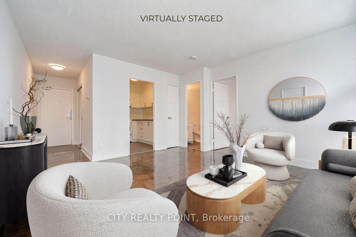 Front of Unit 1610, 33 Isabella Street