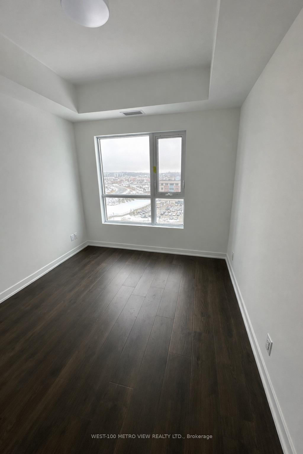 Photo 11 of Unit 704, 56 Lakeside Terrace, Barrie, Little Lake — HOMEH