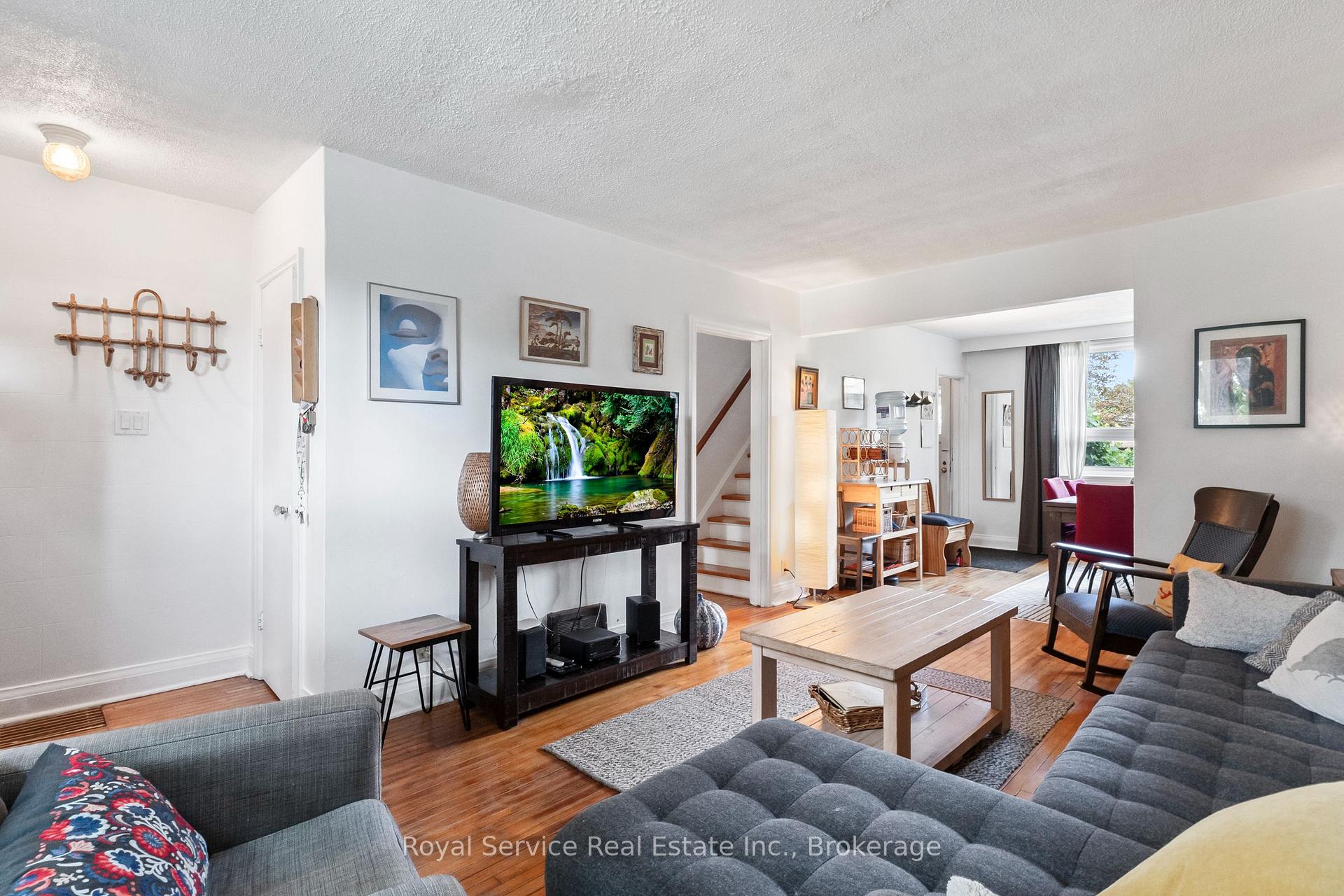 Photo 6 of 152 Harmony Road S, Oshawa, Donevan — HOMEH