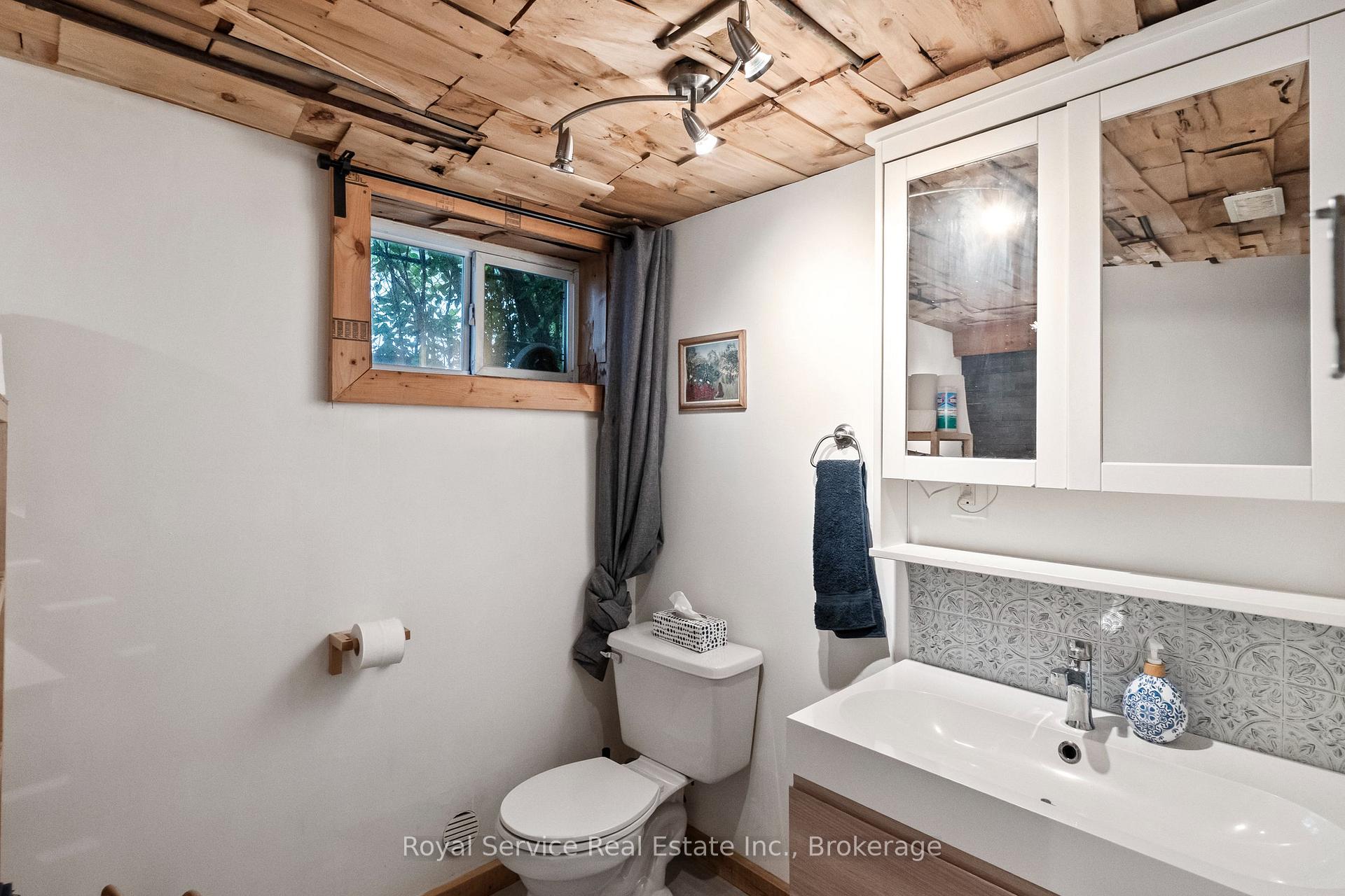Photo 26 of 152 Harmony Road S, Oshawa, Donevan — HOMEH